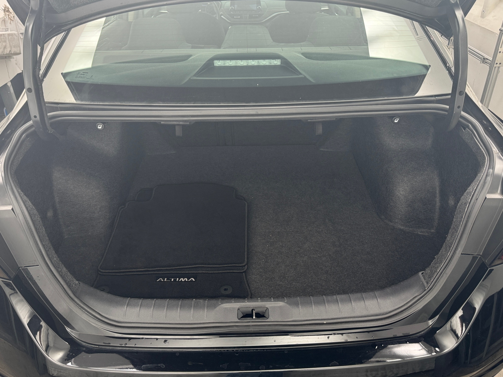 Thumbnail: 2025 Nissan Altima - 7