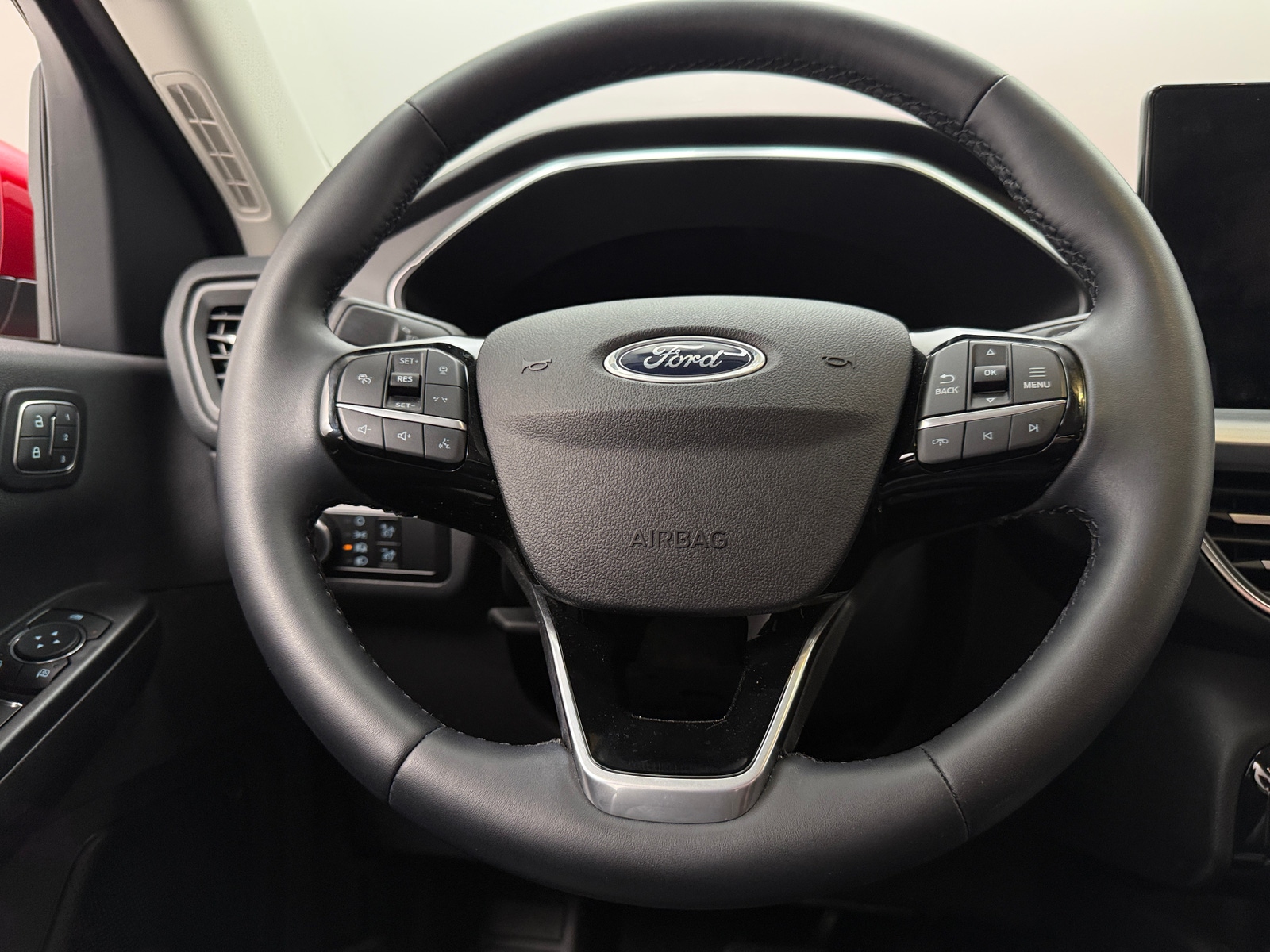 Thumbnail: 2025 Ford Escape - 4