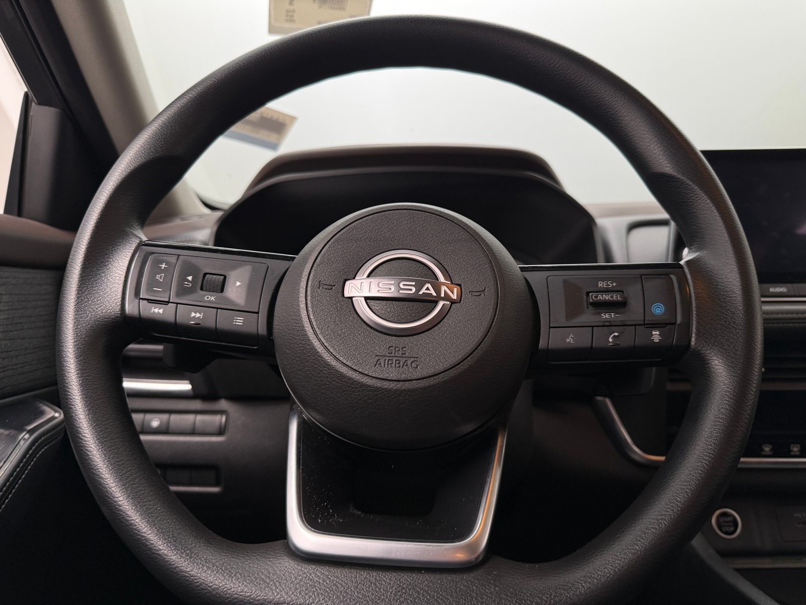 Thumbnail: 2023 Nissan Rogue - 5