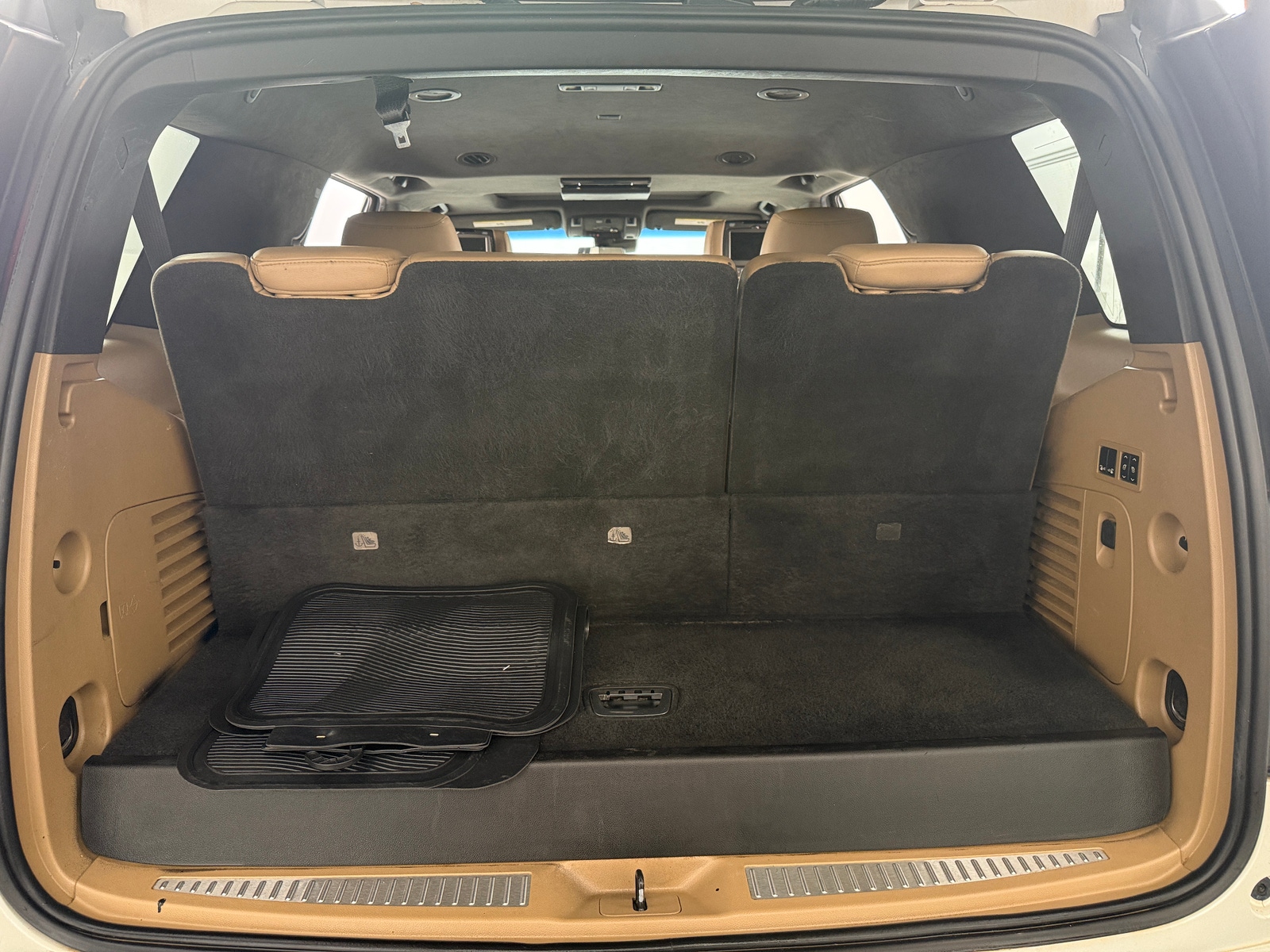 Thumbnail: 2019 Cadillac Escalade - 6