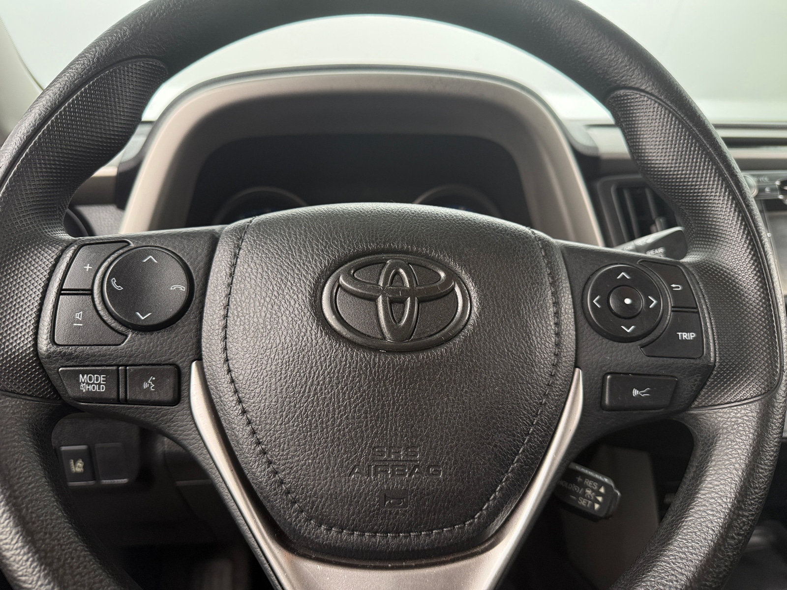 Thumbnail: 2017 Toyota RAV4 - 5