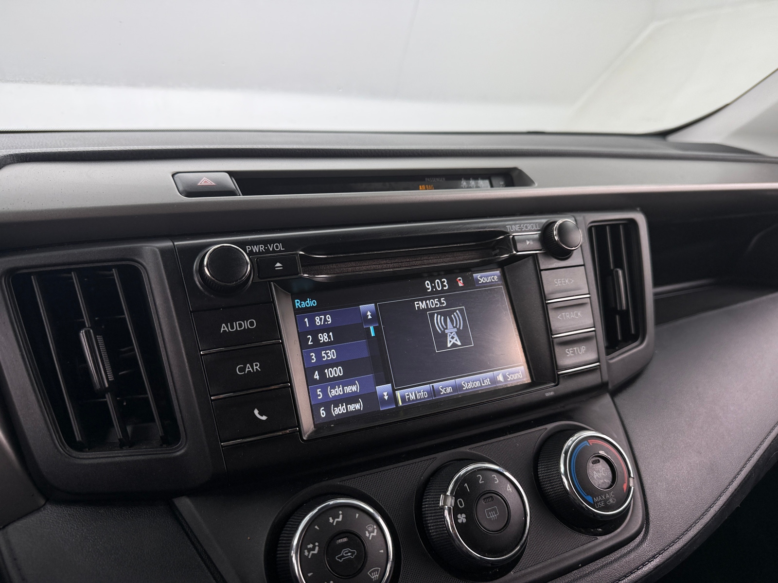 Thumbnail: 2017 Toyota RAV4 - 4