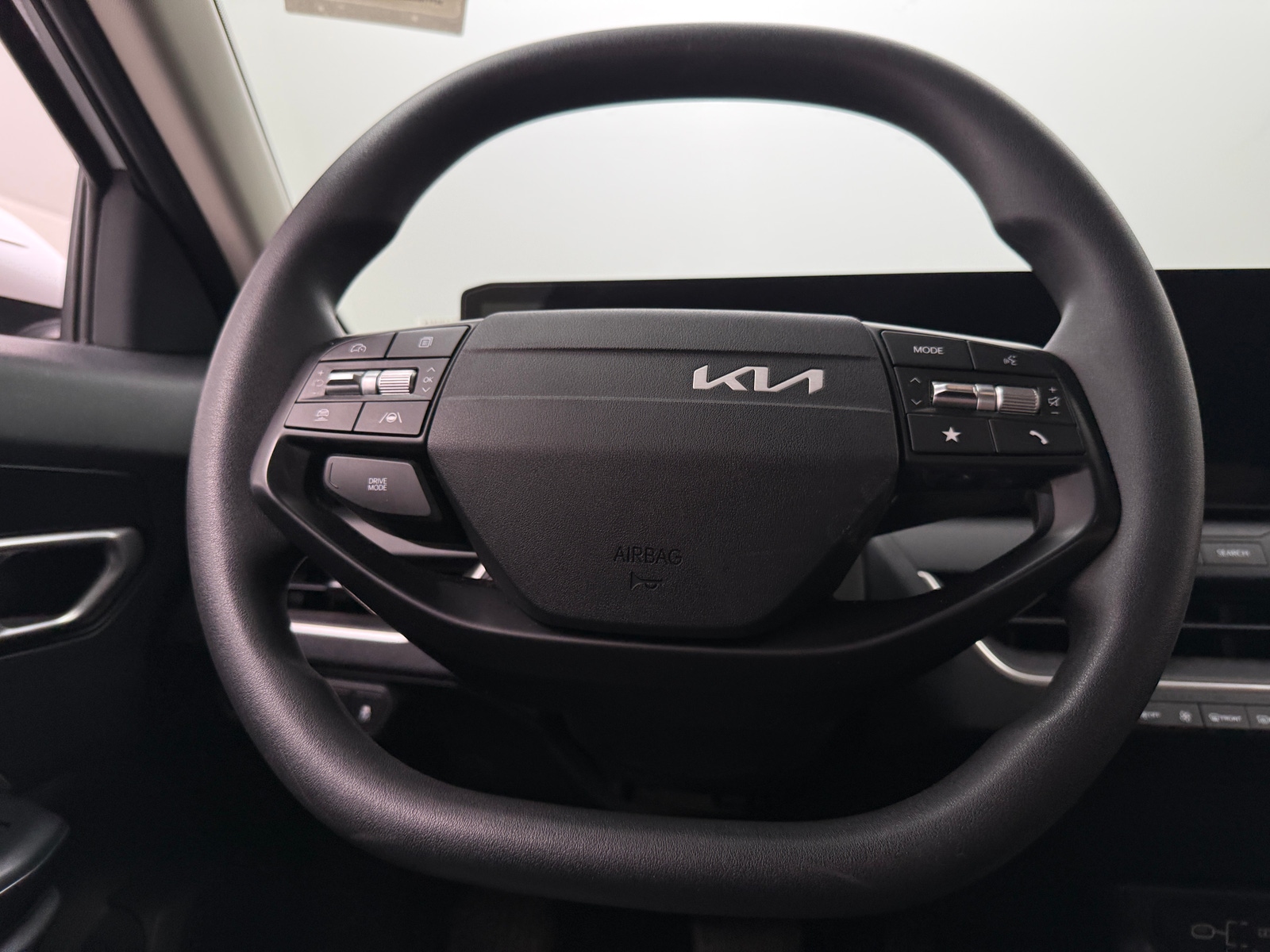 Thumbnail: 2025 Kia K4 - 5