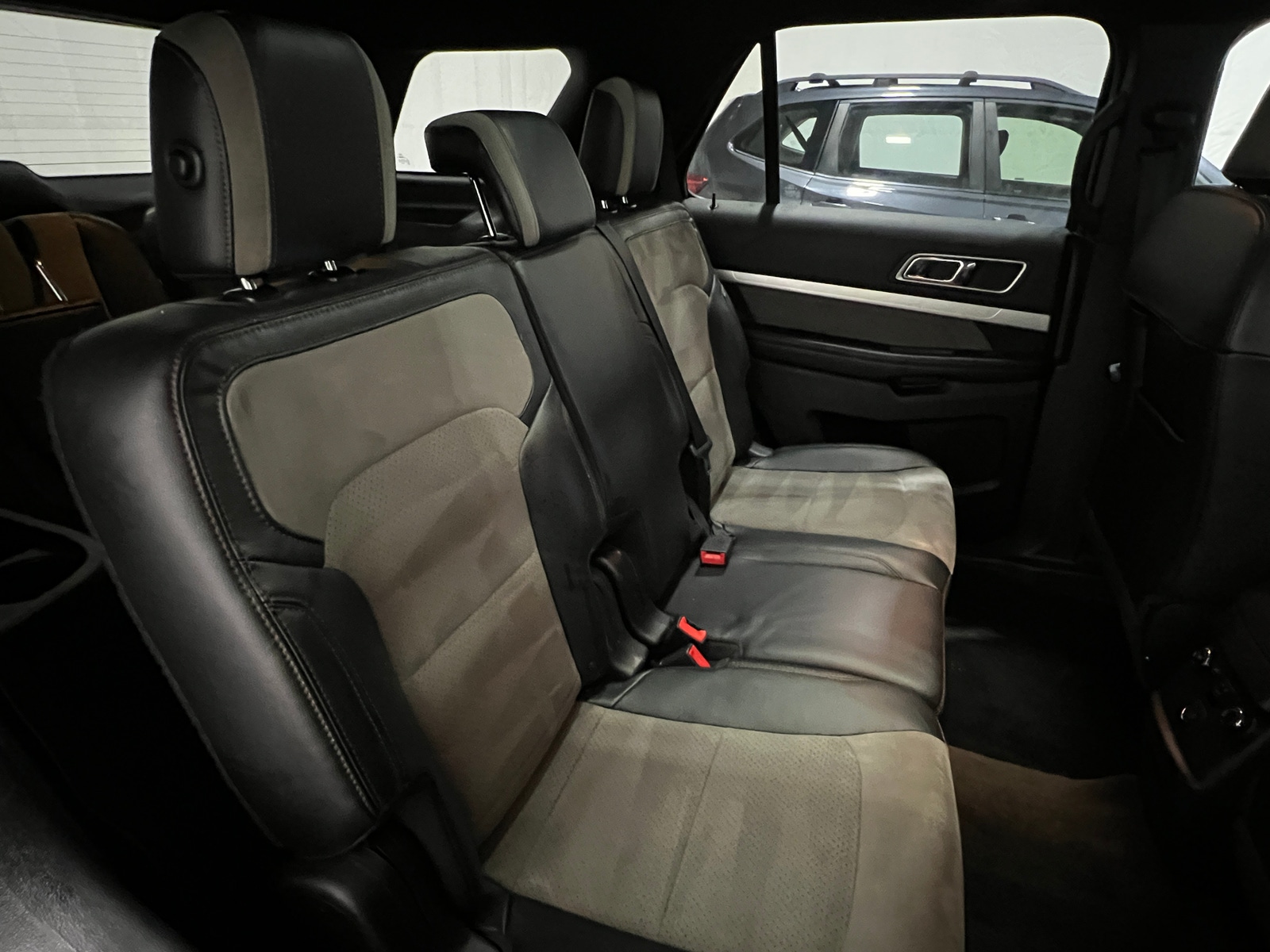 Thumbnail: 2017 Ford Explorer - 5