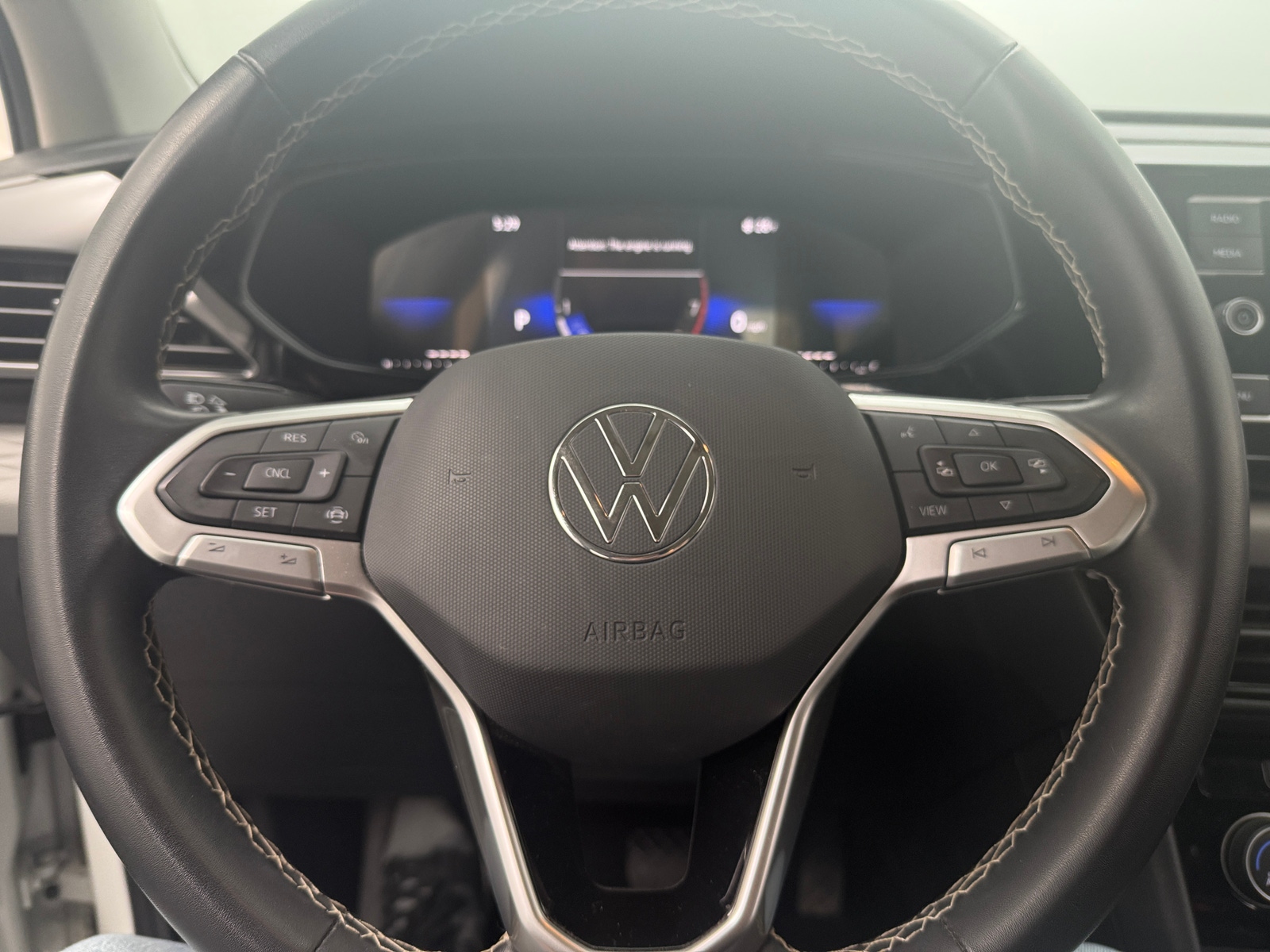 Thumbnail: 2023 Volkswagen Taos - 5