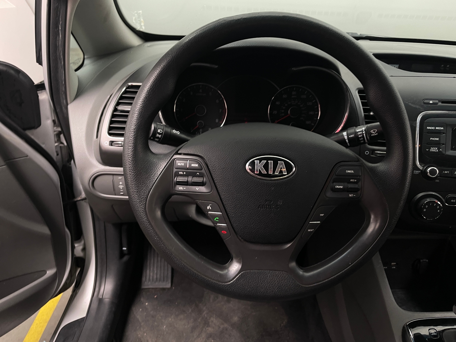 Thumbnail: 2018 Kia Forte - 5