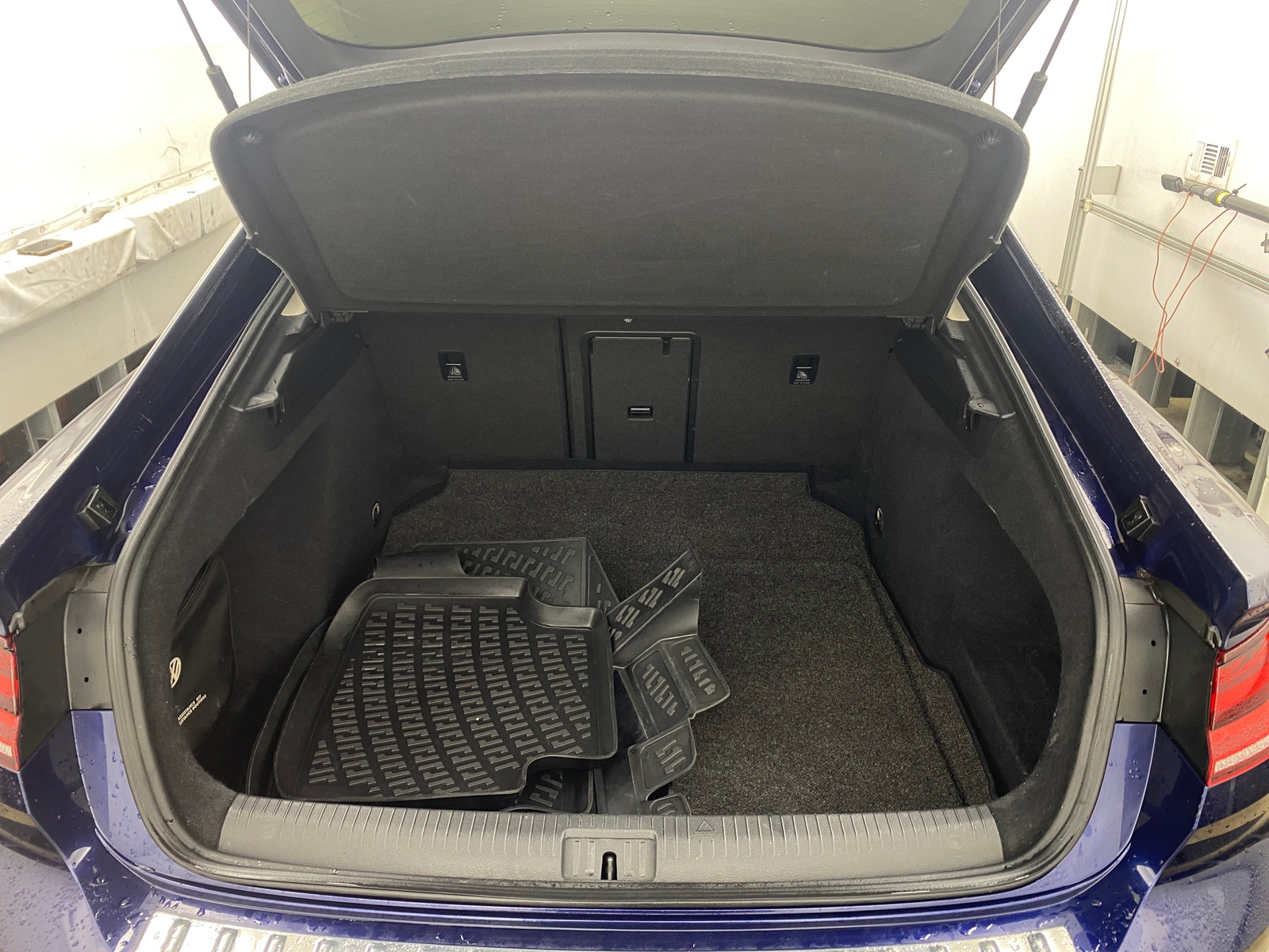 Thumbnail: 2019 Volkswagen Arteon - 6