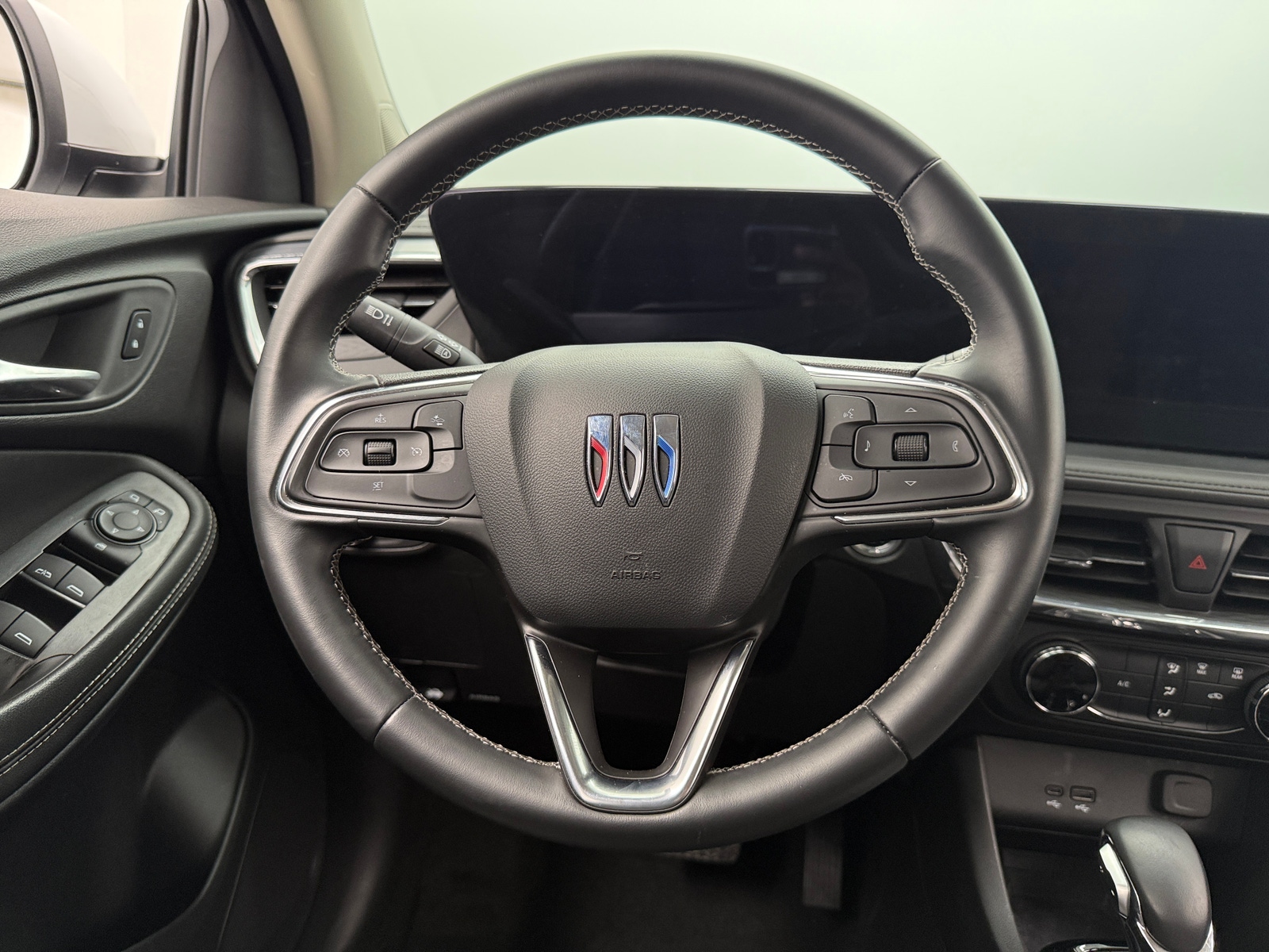 Thumbnail: 2025 Buick Encore GX - 4