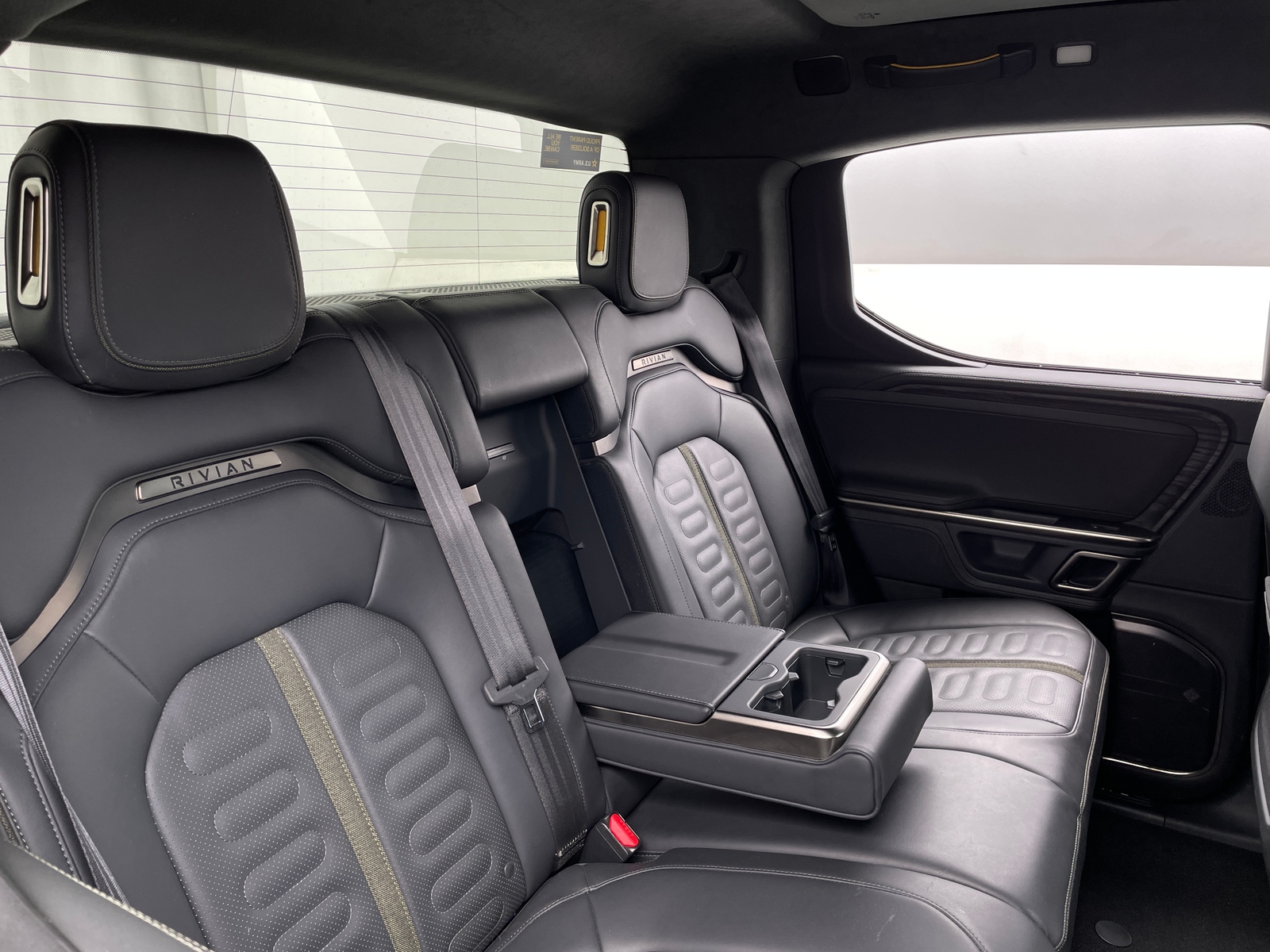 Thumbnail: 2023 Rivian R1T - 5