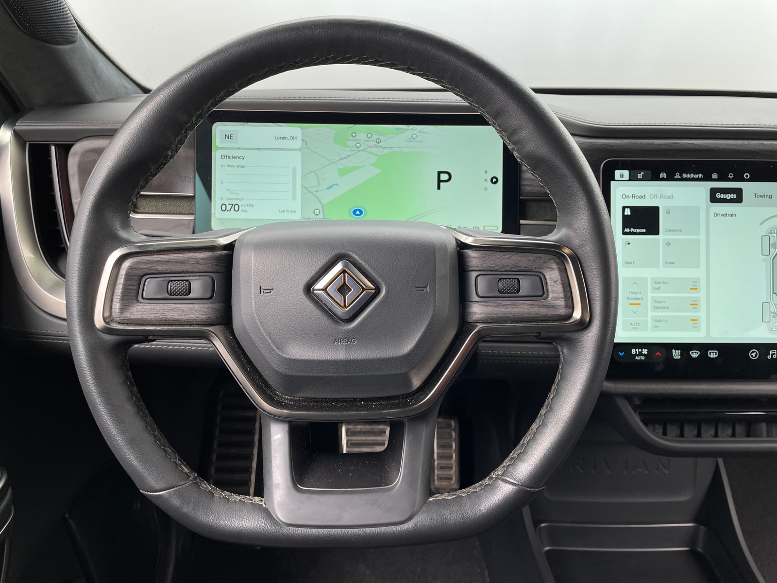 Thumbnail: 2023 Rivian R1T - 4