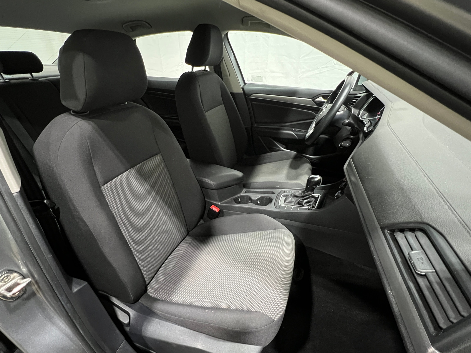 Thumbnail: 2020 Volkswagen Jetta - 2