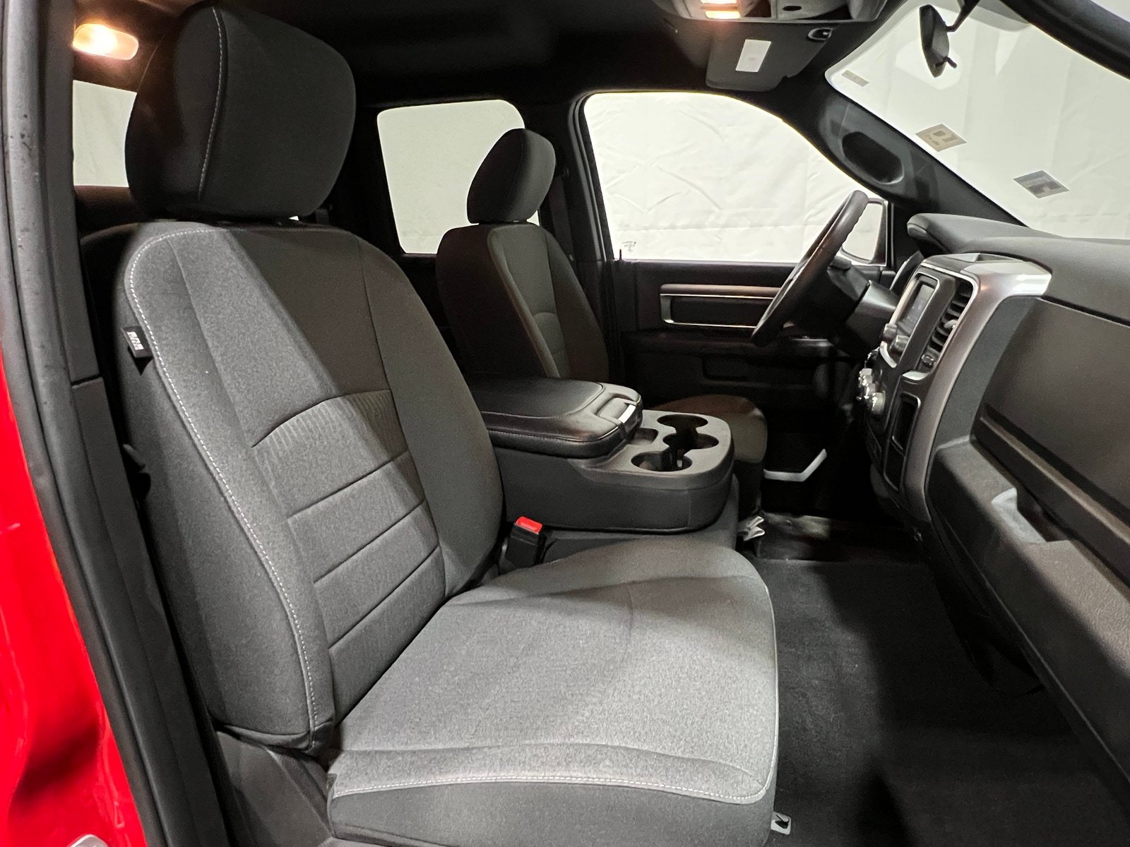 Thumbnail: 2022 RAM 1500 Classic - 2