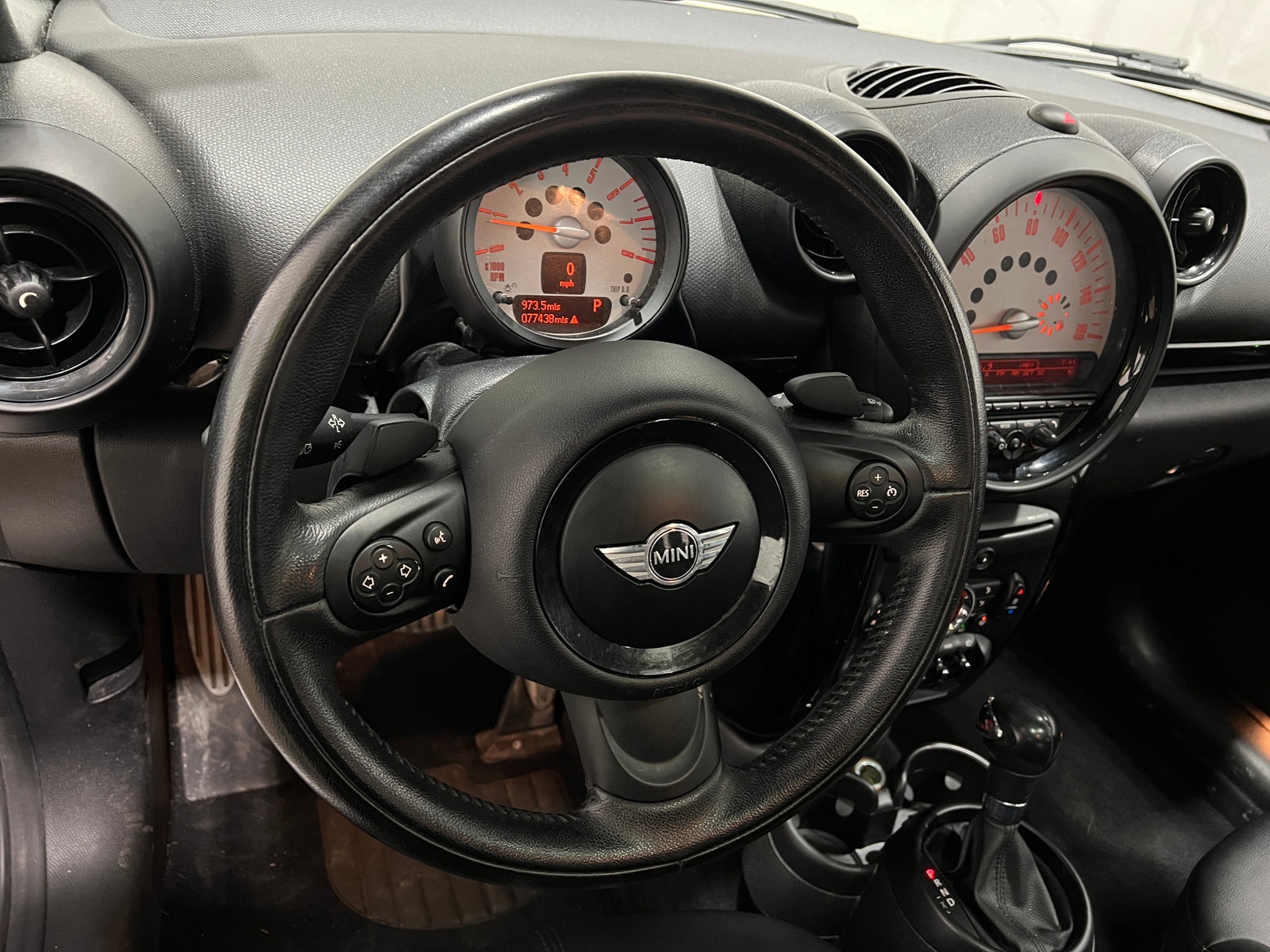 Thumbnail: 2014 MINI Cooper Countryman - 4