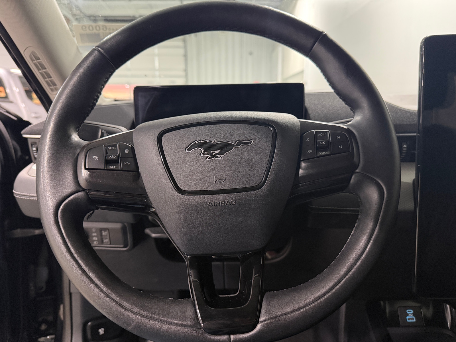 Thumbnail: 2021 Ford Mustang Mach-E - 4