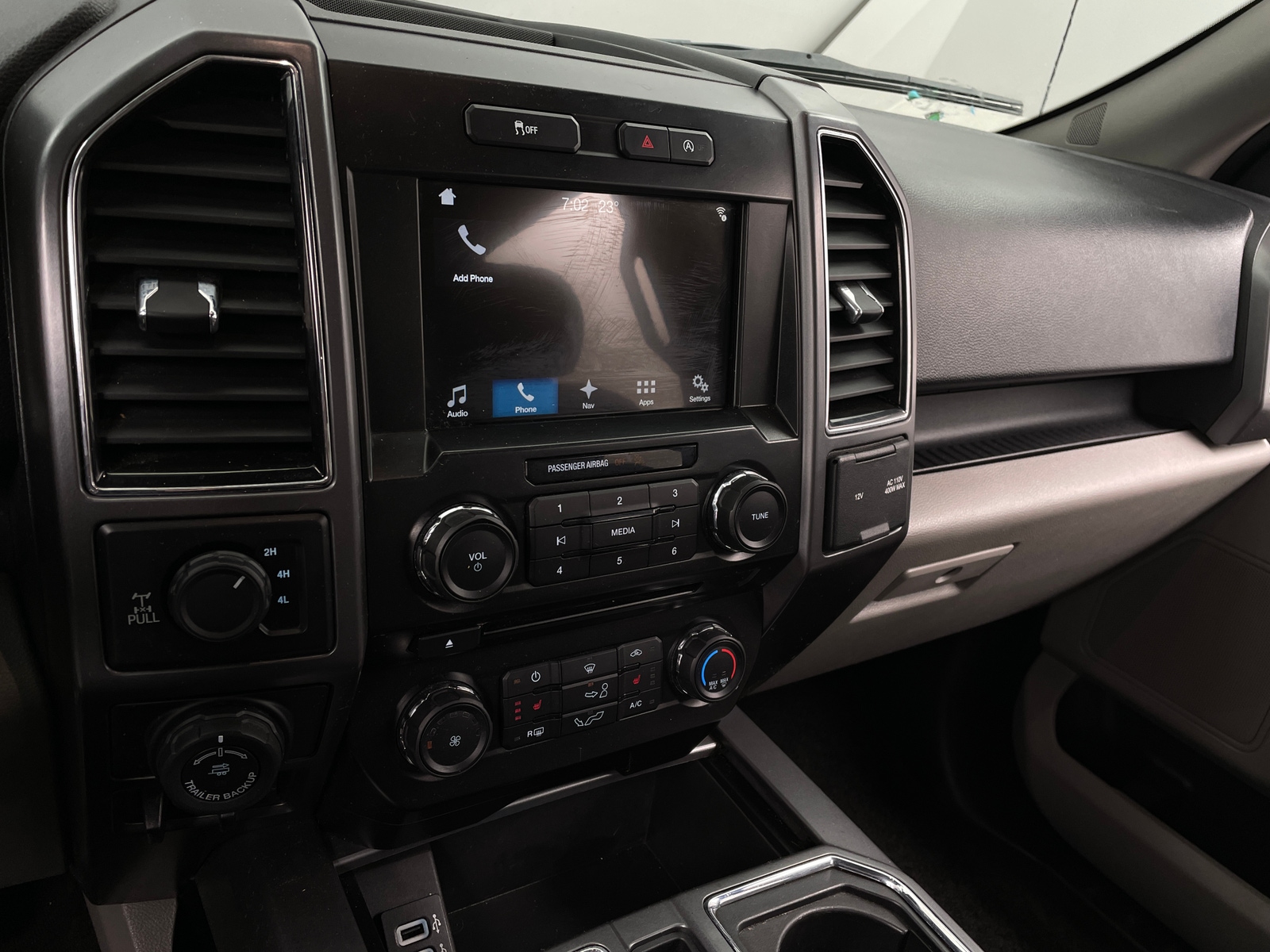 Thumbnail: 2018 Ford Econoline - 4