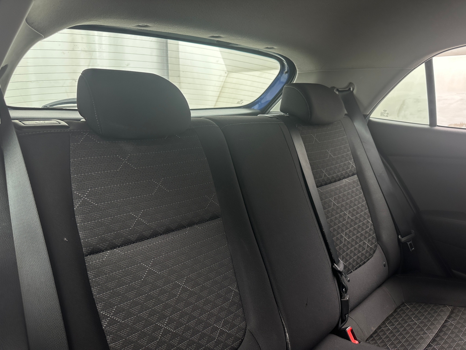 Thumbnail: 2018 Kia Rio - 6