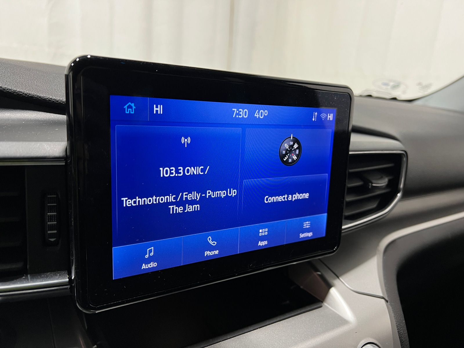 Thumbnail: 2022 Ford Explorer - 4