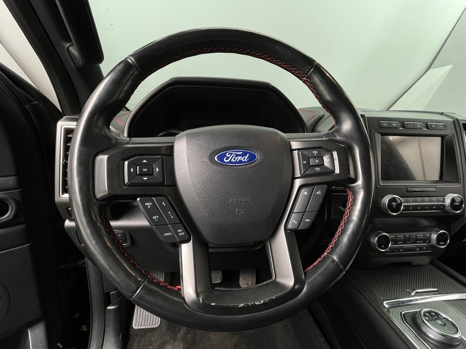 Thumbnail: 2019 Ford Expedition - 4