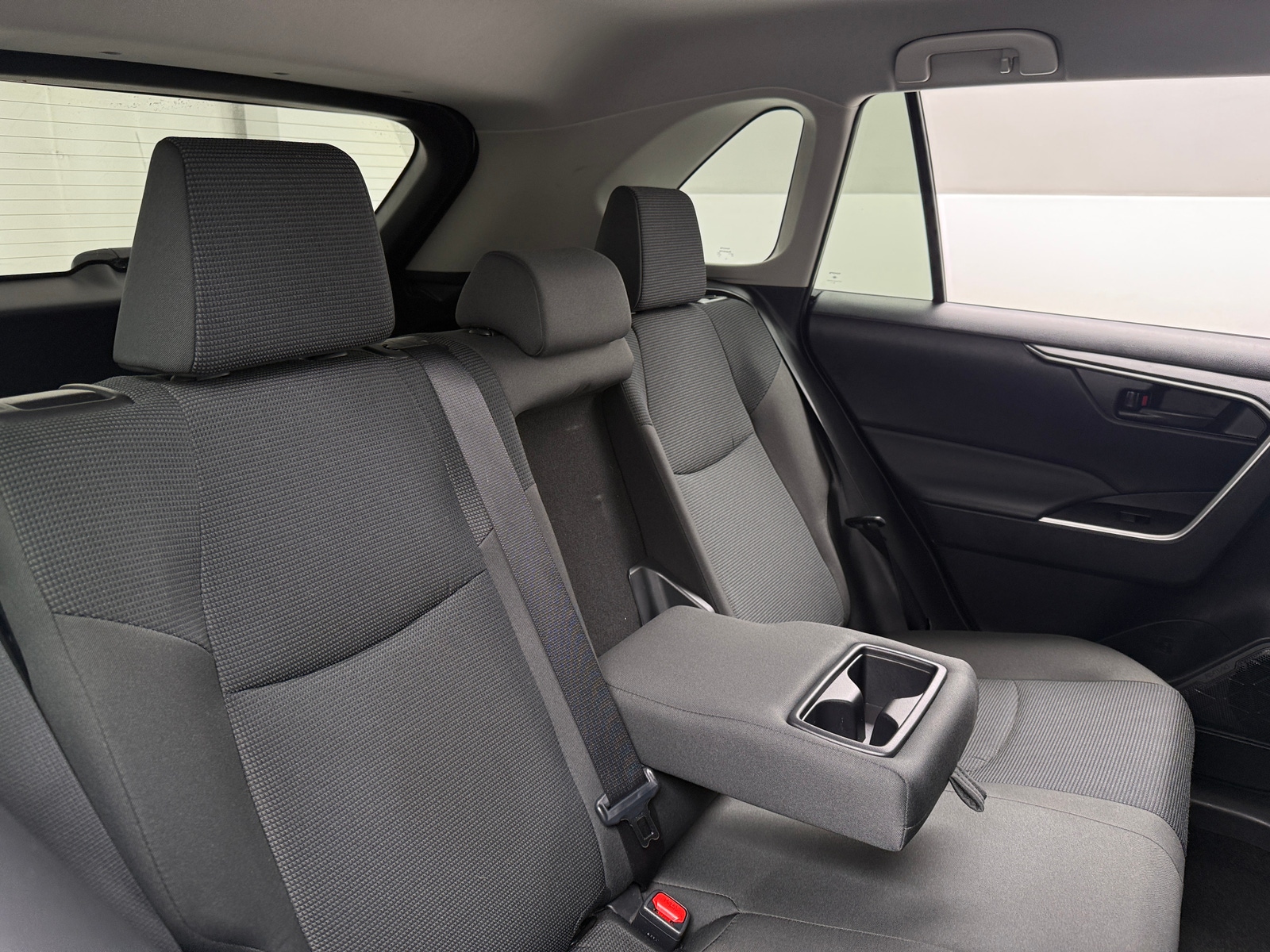 Thumbnail: 2025 Toyota RAV4 - 6