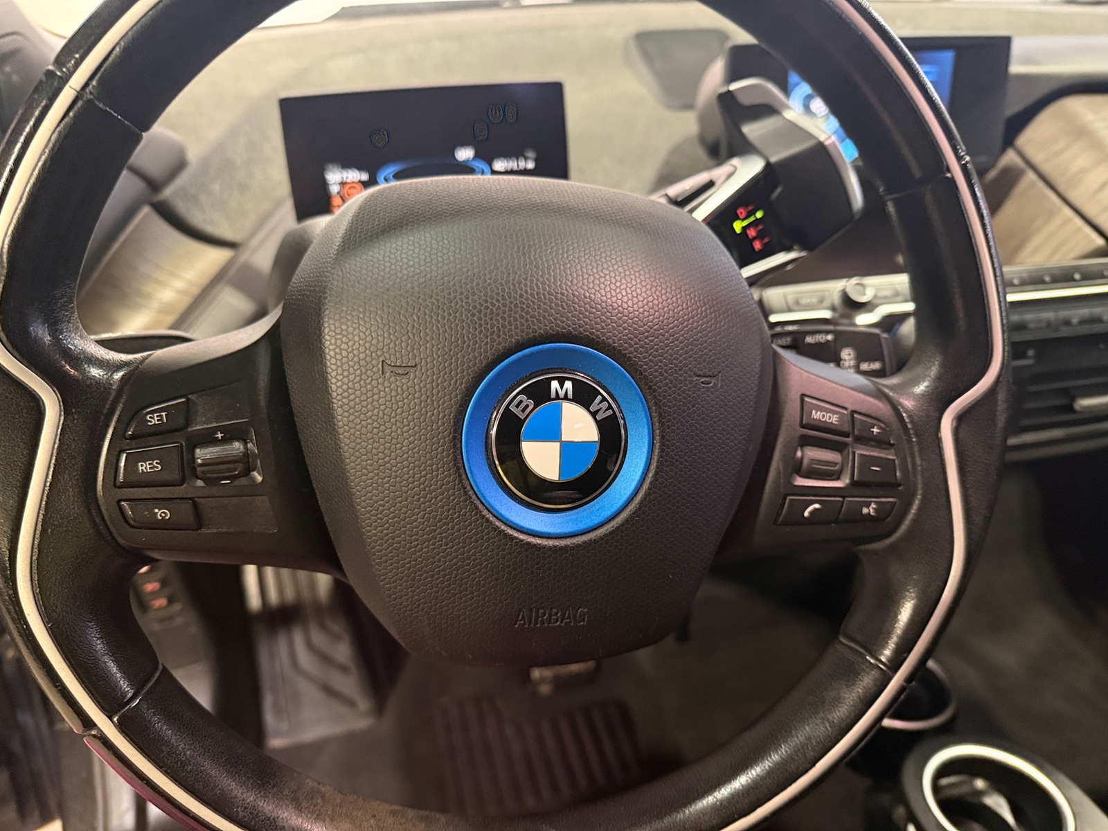 Thumbnail: 2017 BMW i3 - 4