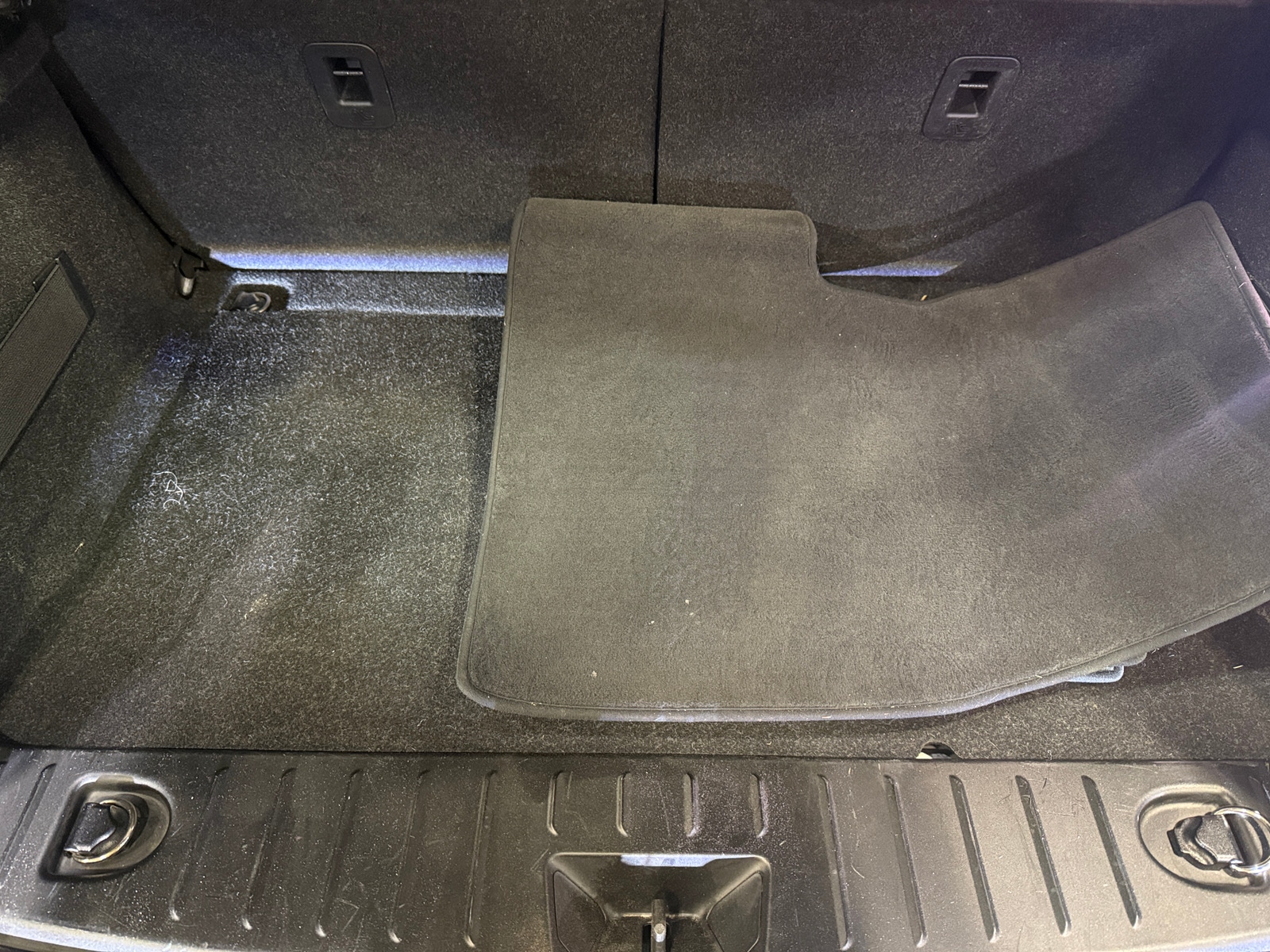 Thumbnail: 2017 BMW i3 - 6