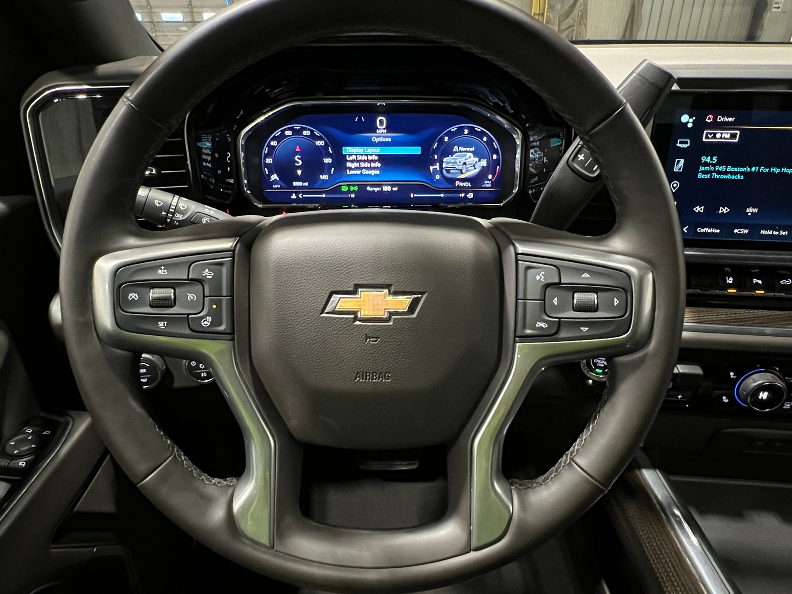Thumbnail: 2024 Chevrolet Silverado 3500 - 4
