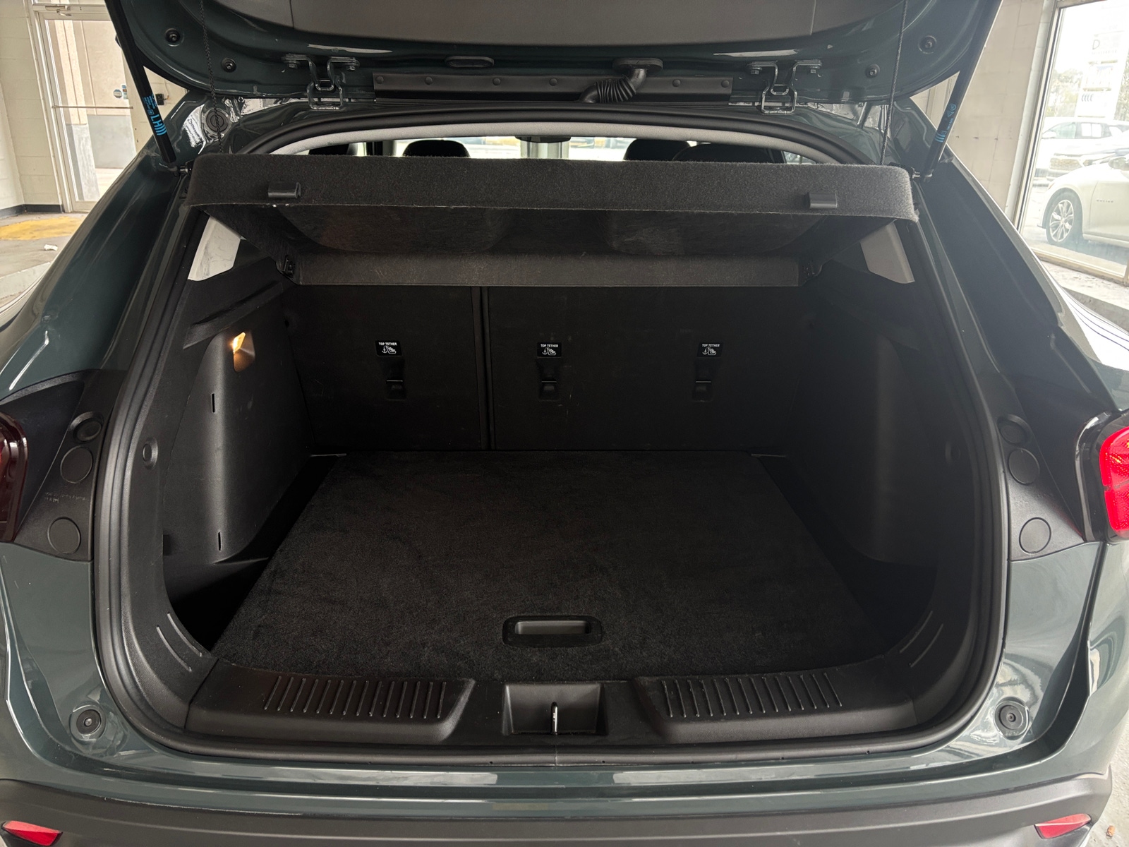 Thumbnail: 2025 Chevrolet Trax - 6