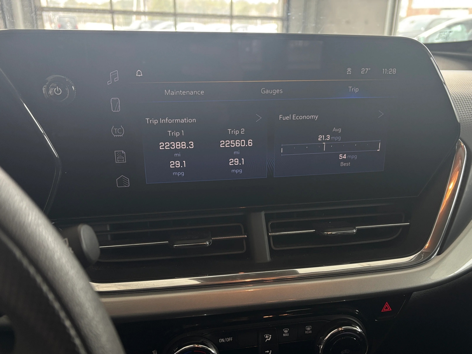 Thumbnail: 2025 Chevrolet Trax - 4