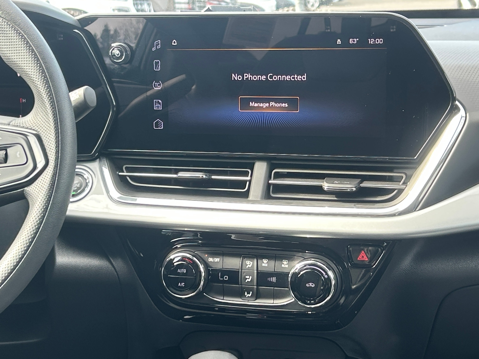 Thumbnail: 2025 Chevrolet Trax - 4