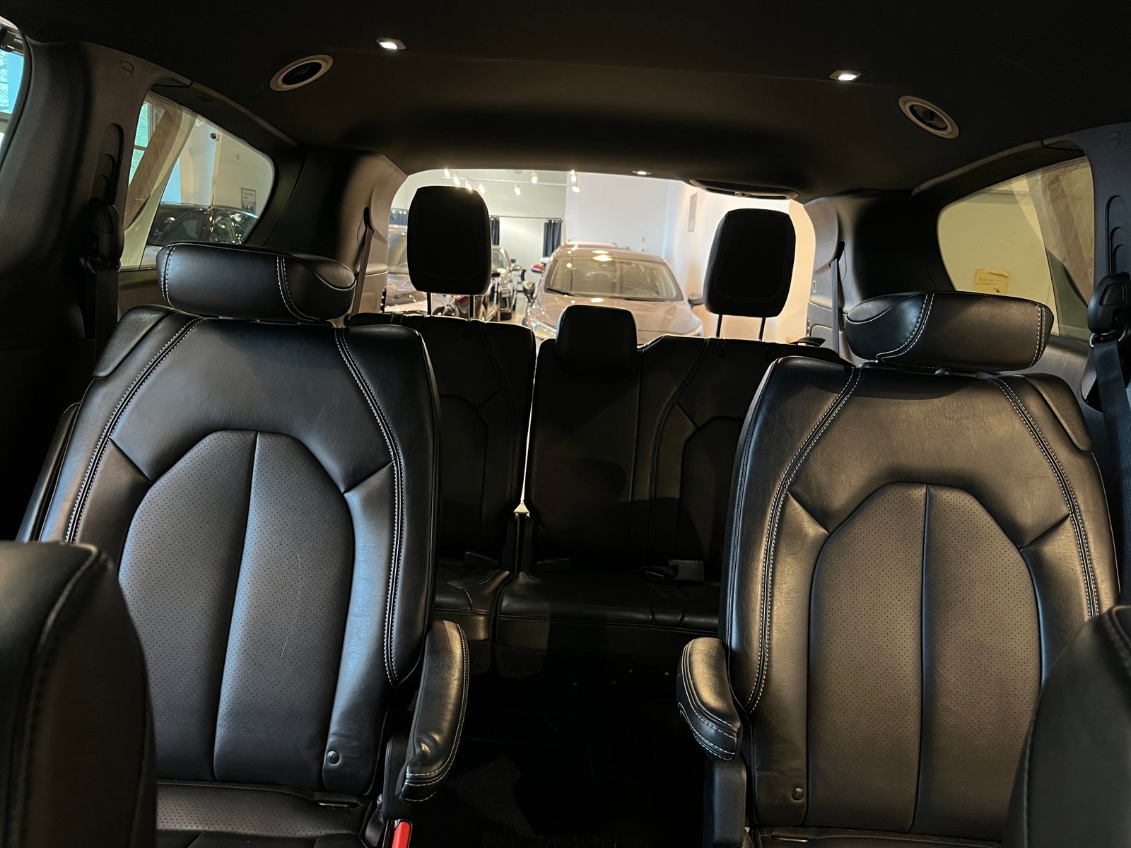 Thumbnail: 2025 Chrysler Pacifica - 5