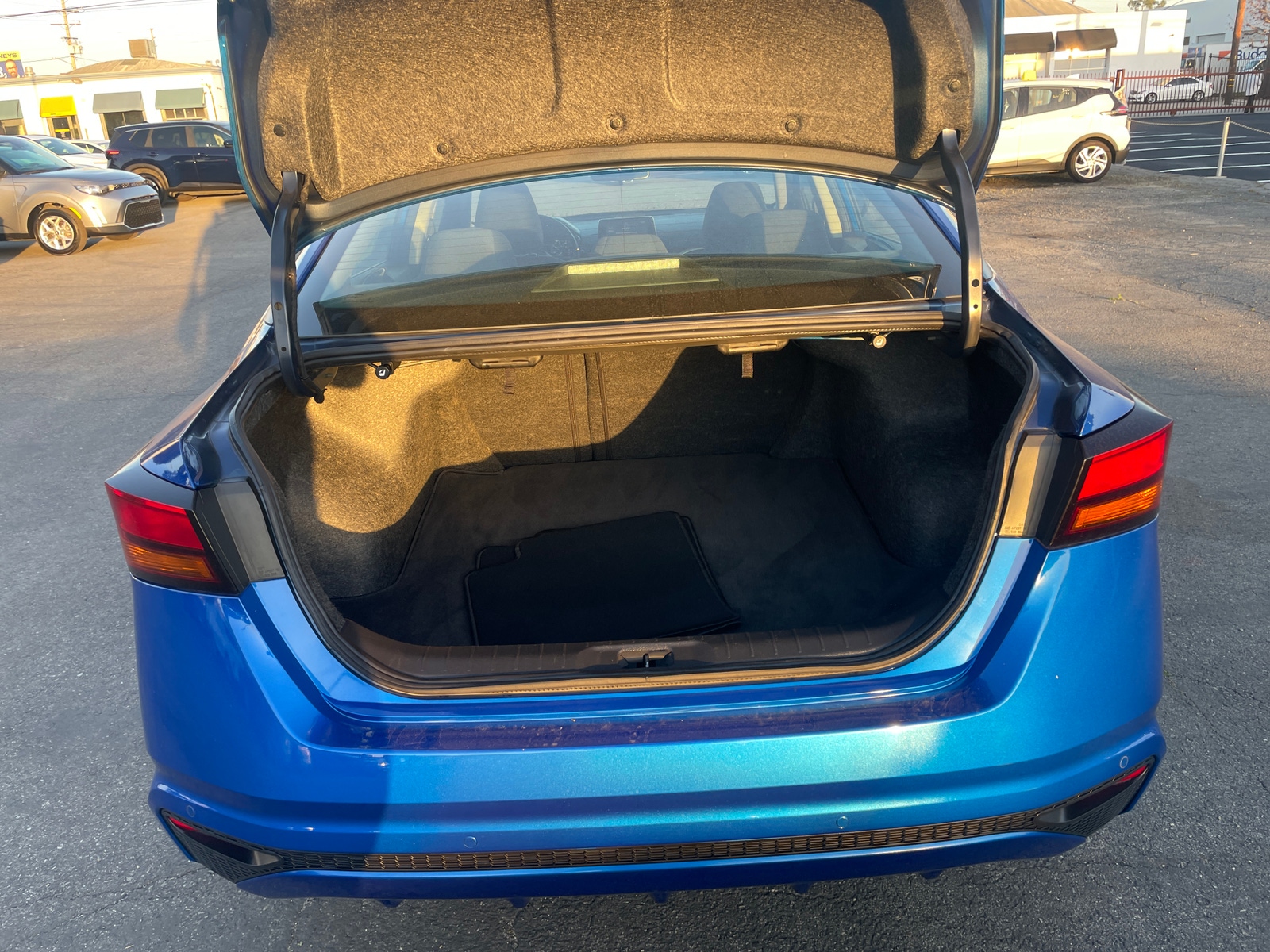 Thumbnail: 2025 Nissan Altima - 6