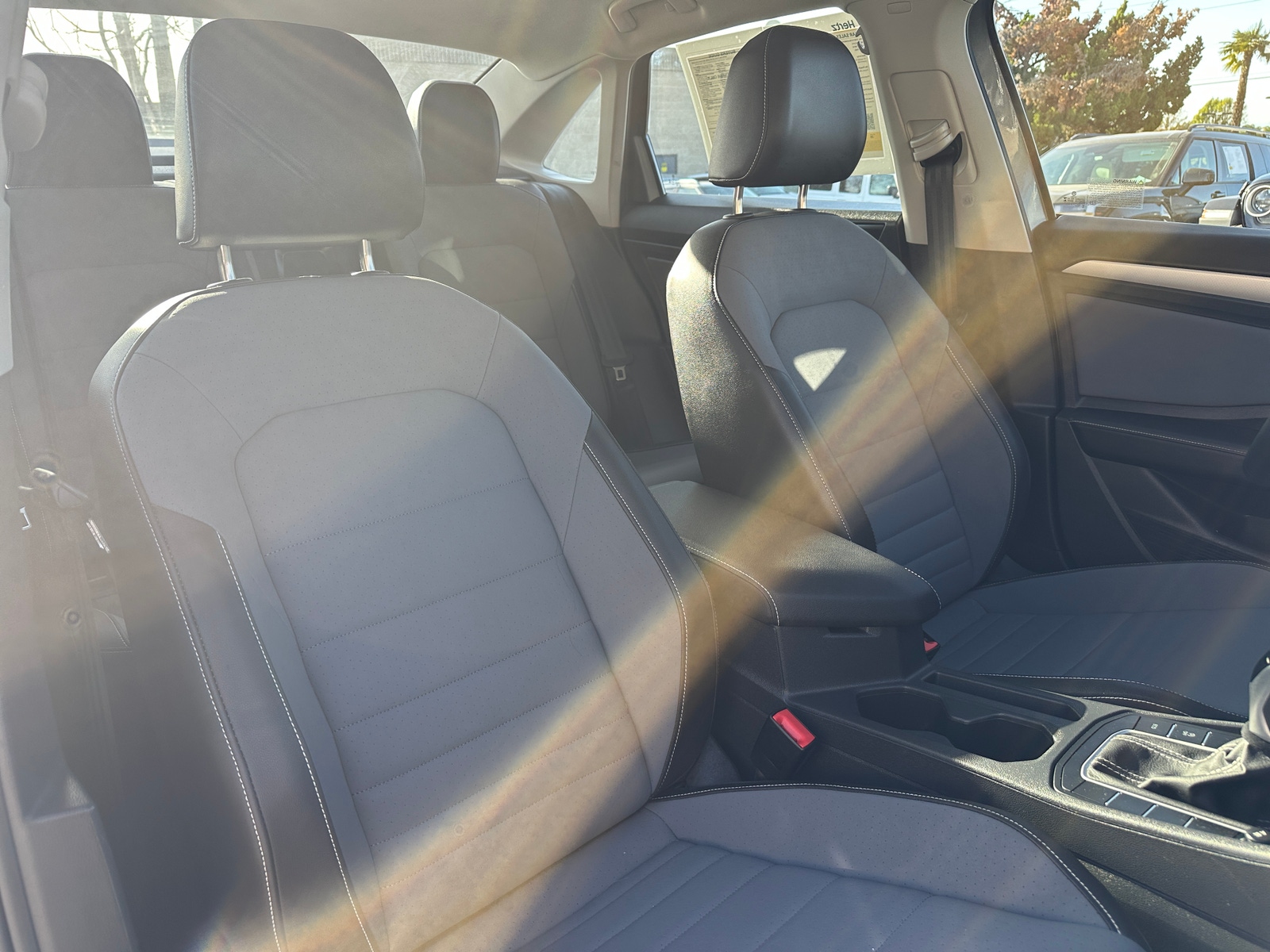 Thumbnail: 2025 Volkswagen Jetta - 2