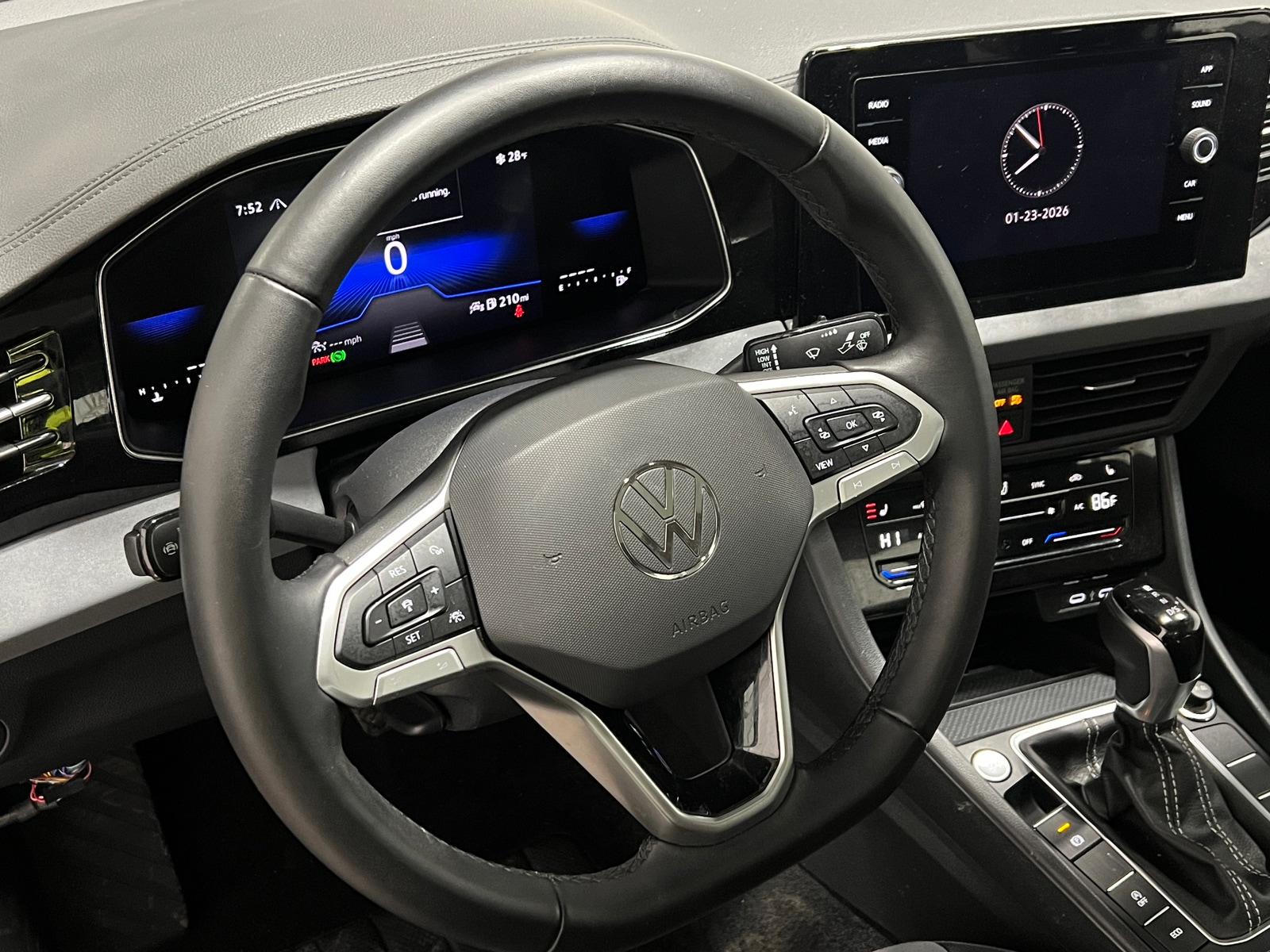 Thumbnail: 2025 Volkswagen Jetta - 4