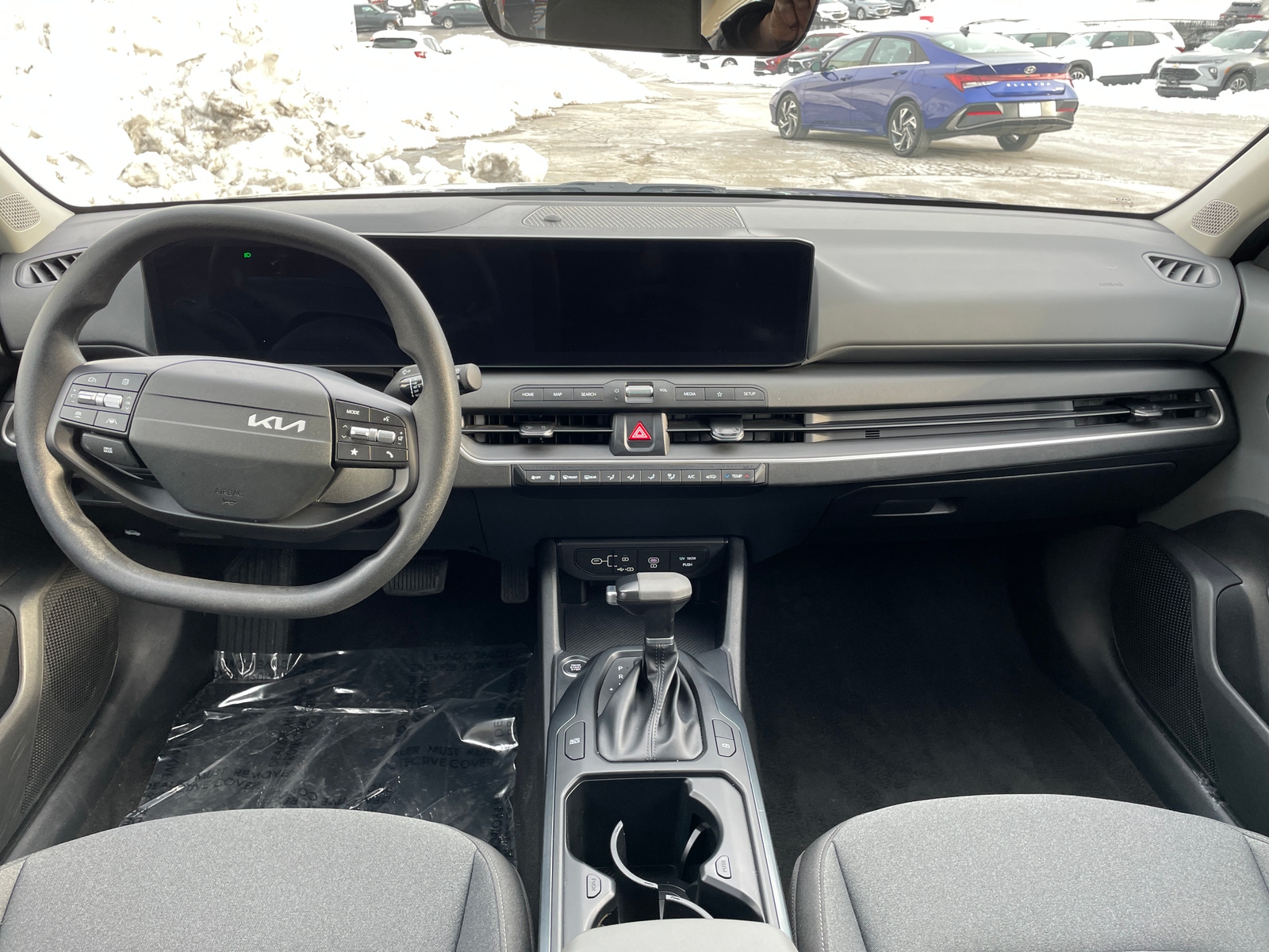 Thumbnail: 2025 Kia K4 - 3