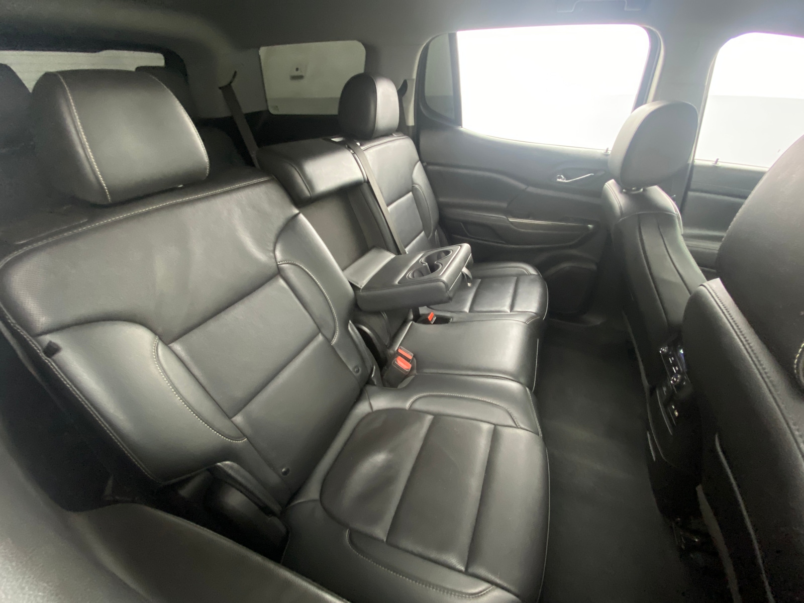 Thumbnail: 2023 GMC Acadia - 5