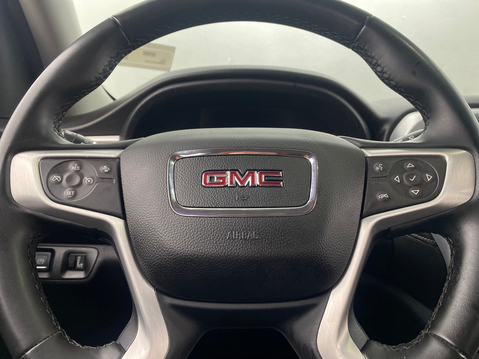 Thumbnail: 2023 GMC Acadia - 4