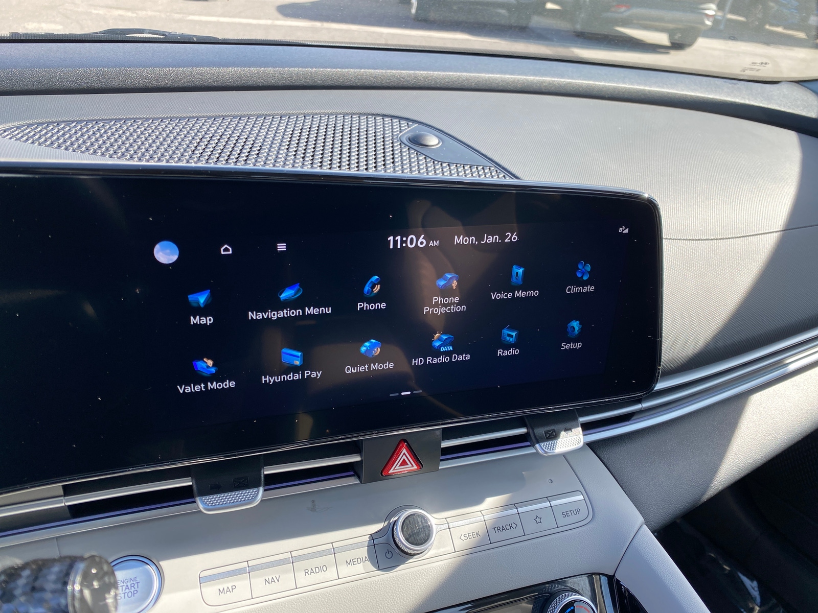 Thumbnail: 2025 Hyundai Elantra - 4