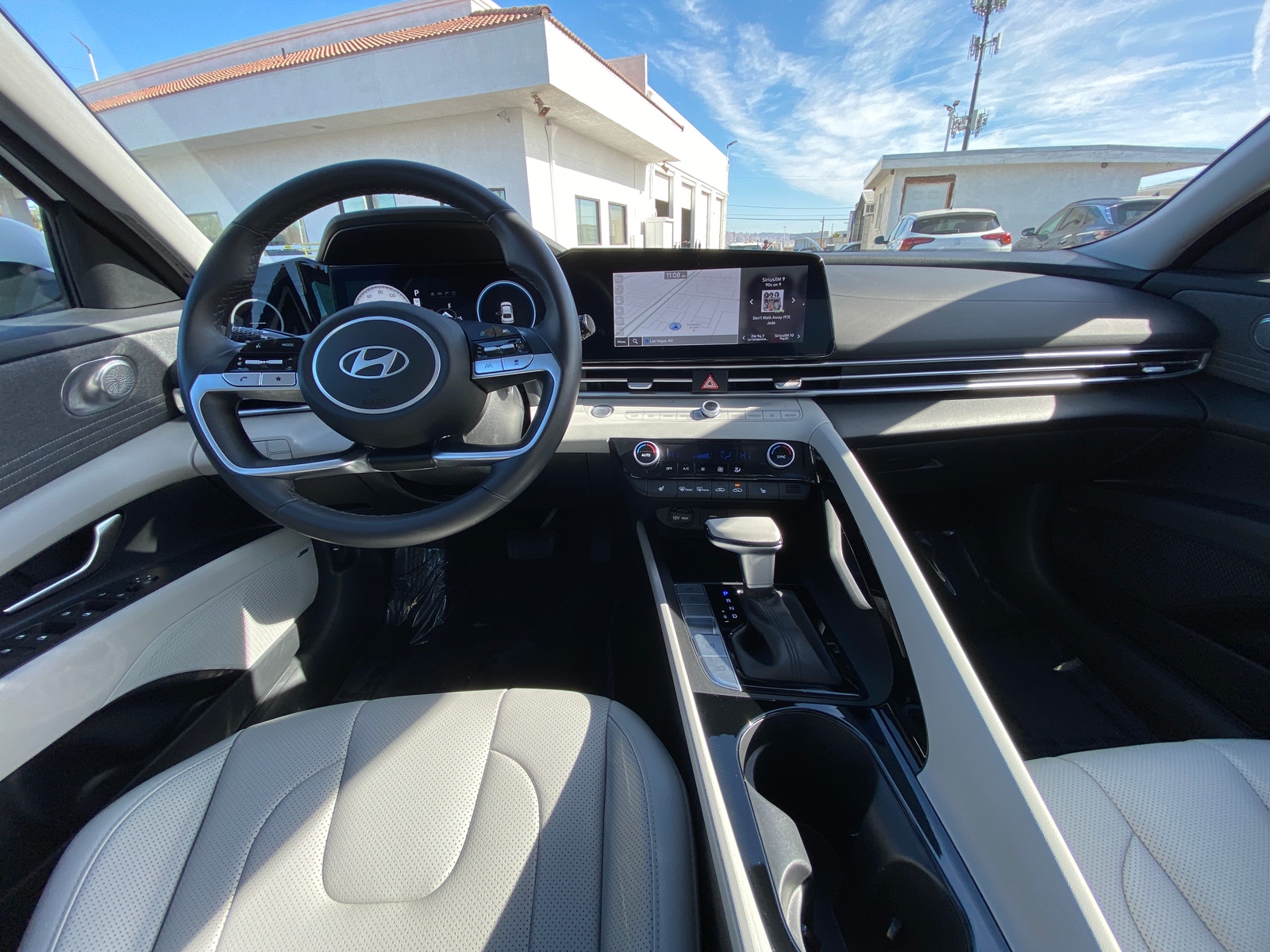 Thumbnail: 2025 Hyundai Elantra - 3