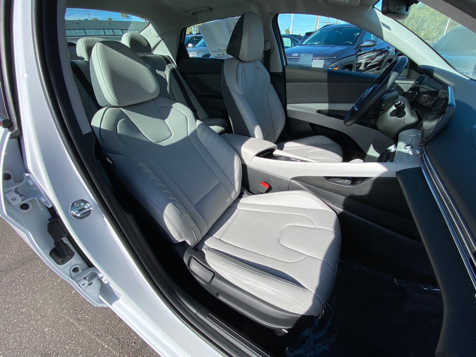 Thumbnail: 2025 Hyundai Elantra - 2