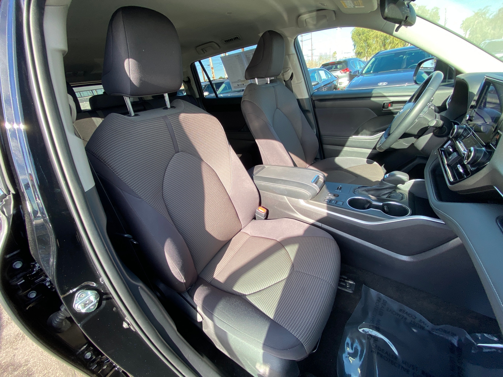 Thumbnail: 2025 Toyota Highlander - 2