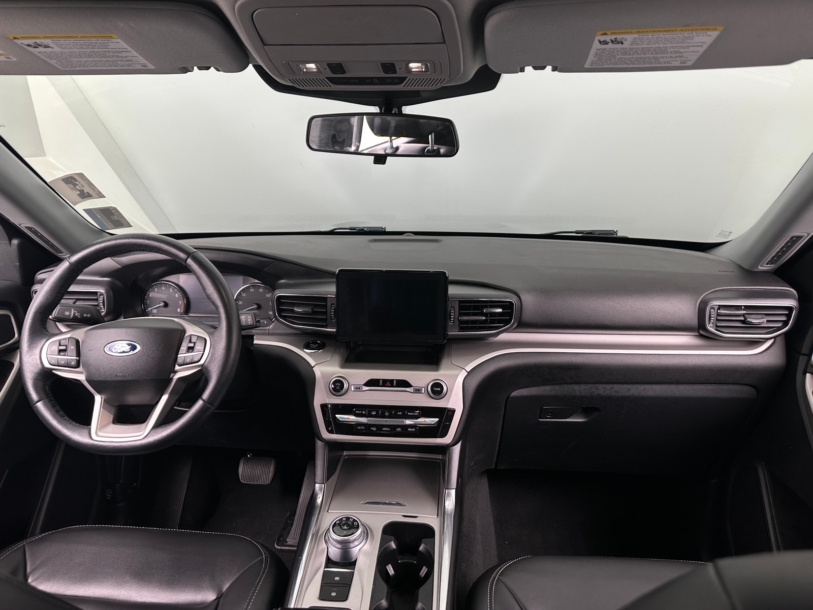 Thumbnail: 2023 Ford Explorer - 3