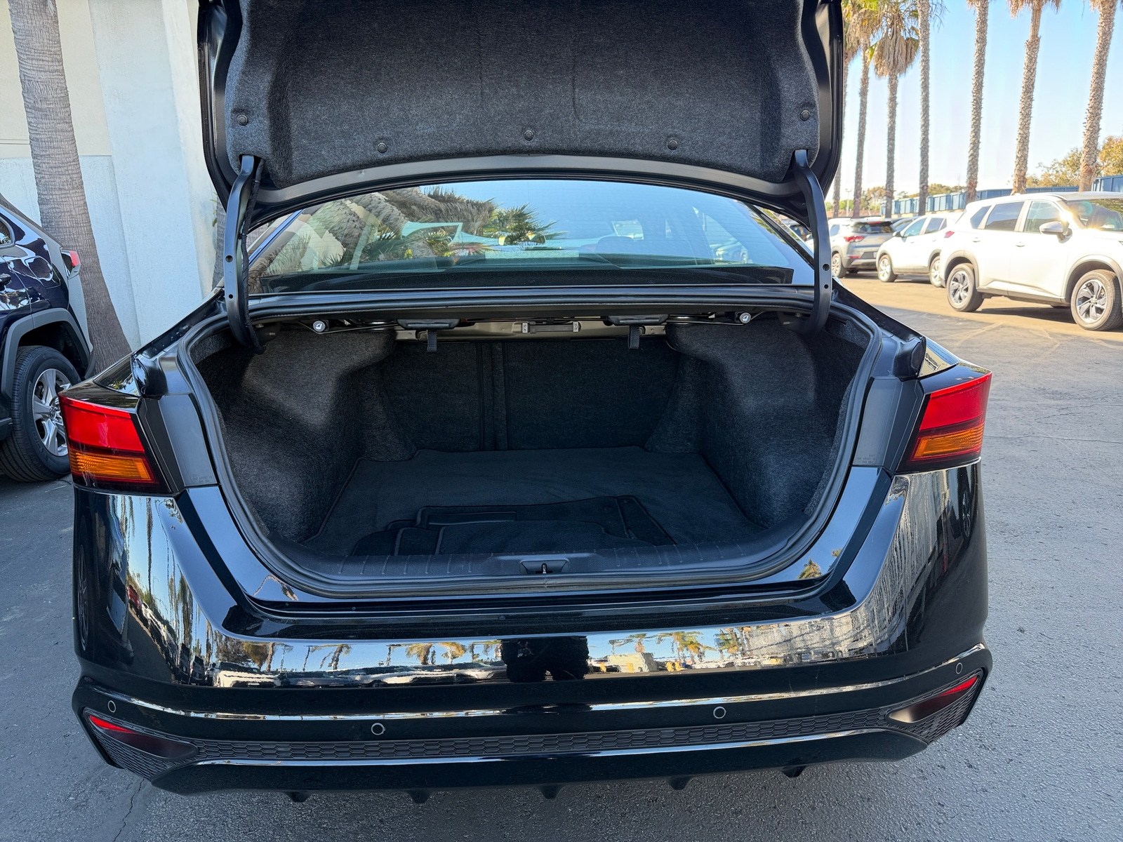 Thumbnail: 2025 Nissan Altima - 6