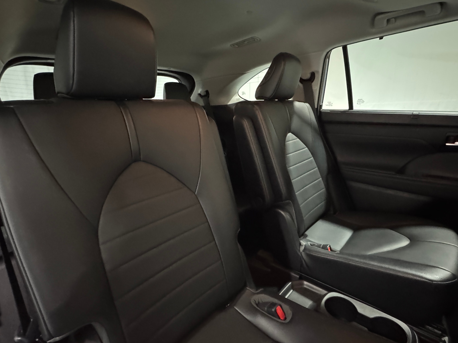 Thumbnail: 2021 Toyota Highlander - 5