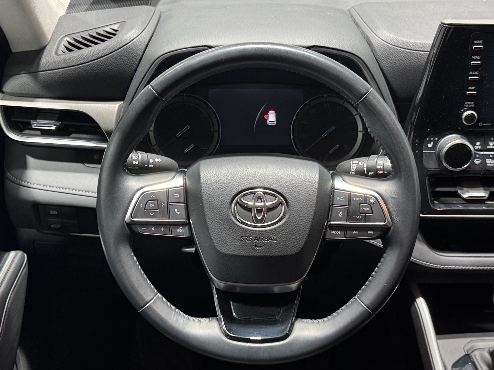 Thumbnail: 2021 Toyota Highlander - 4