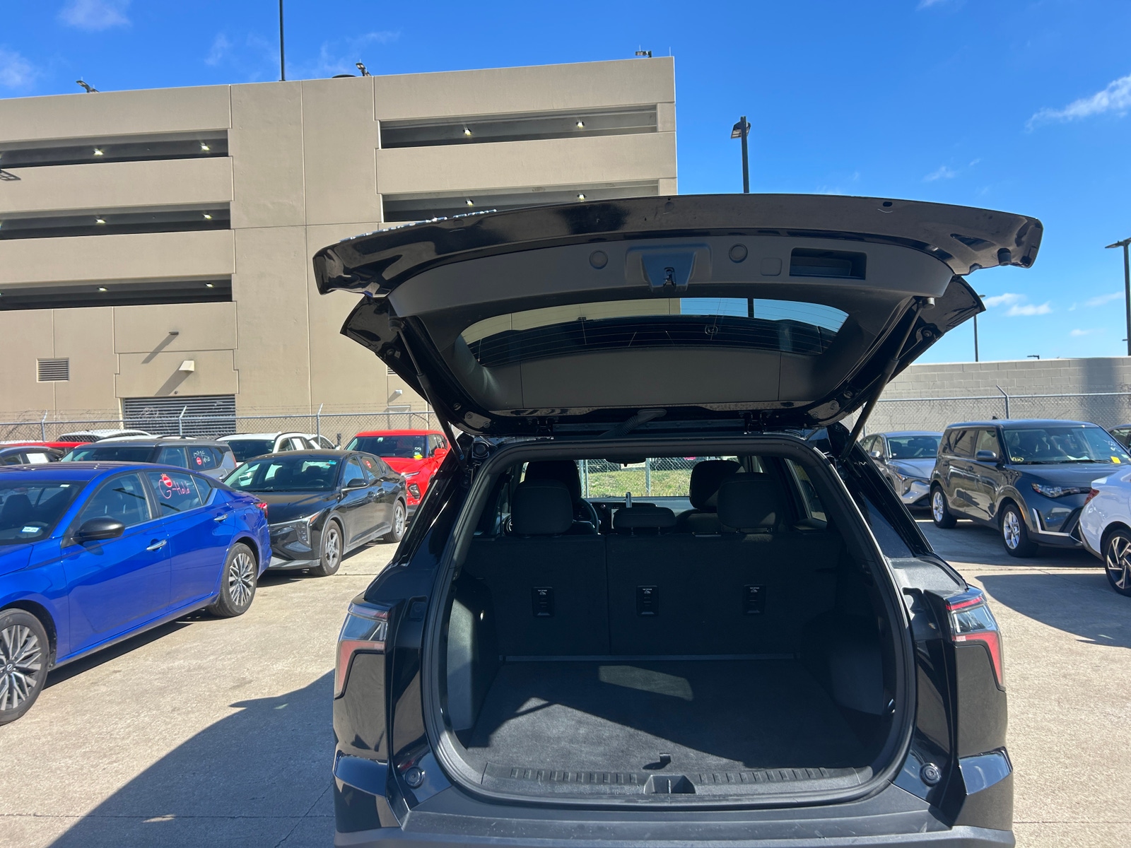 Thumbnail: 2025 Chevrolet Equinox - 6