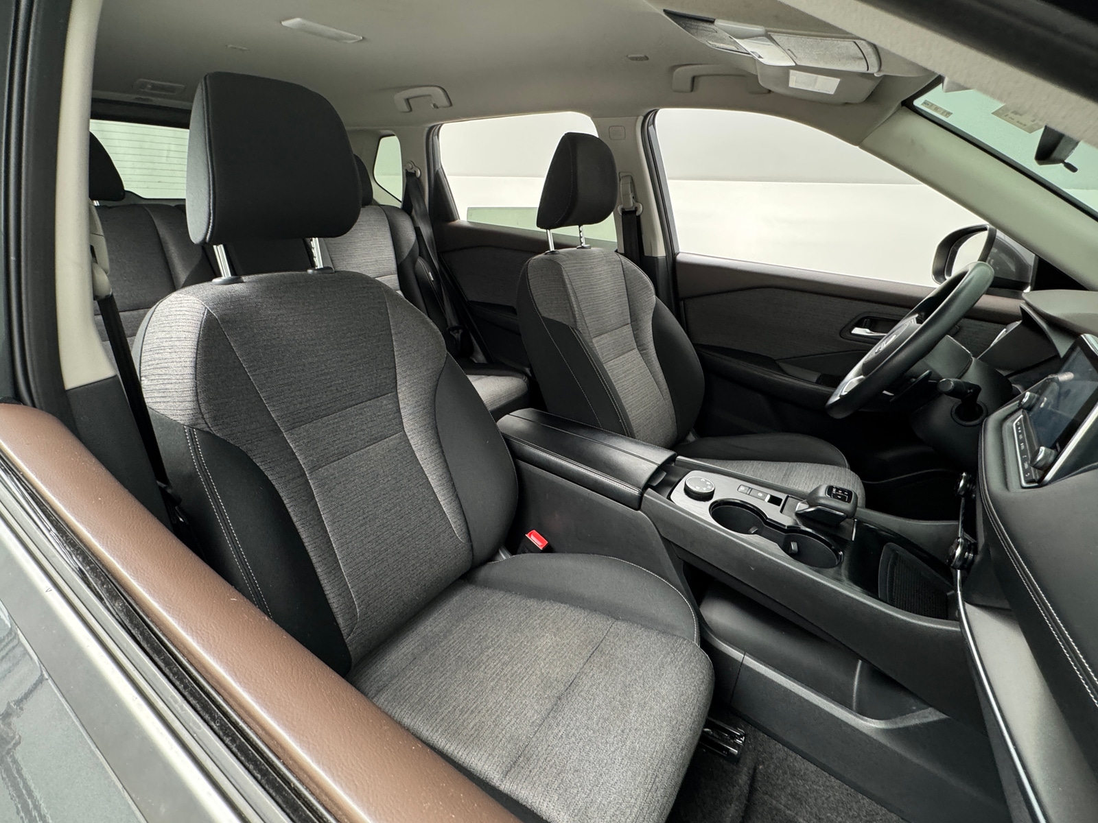 Thumbnail: 2023 Nissan Rogue - 2