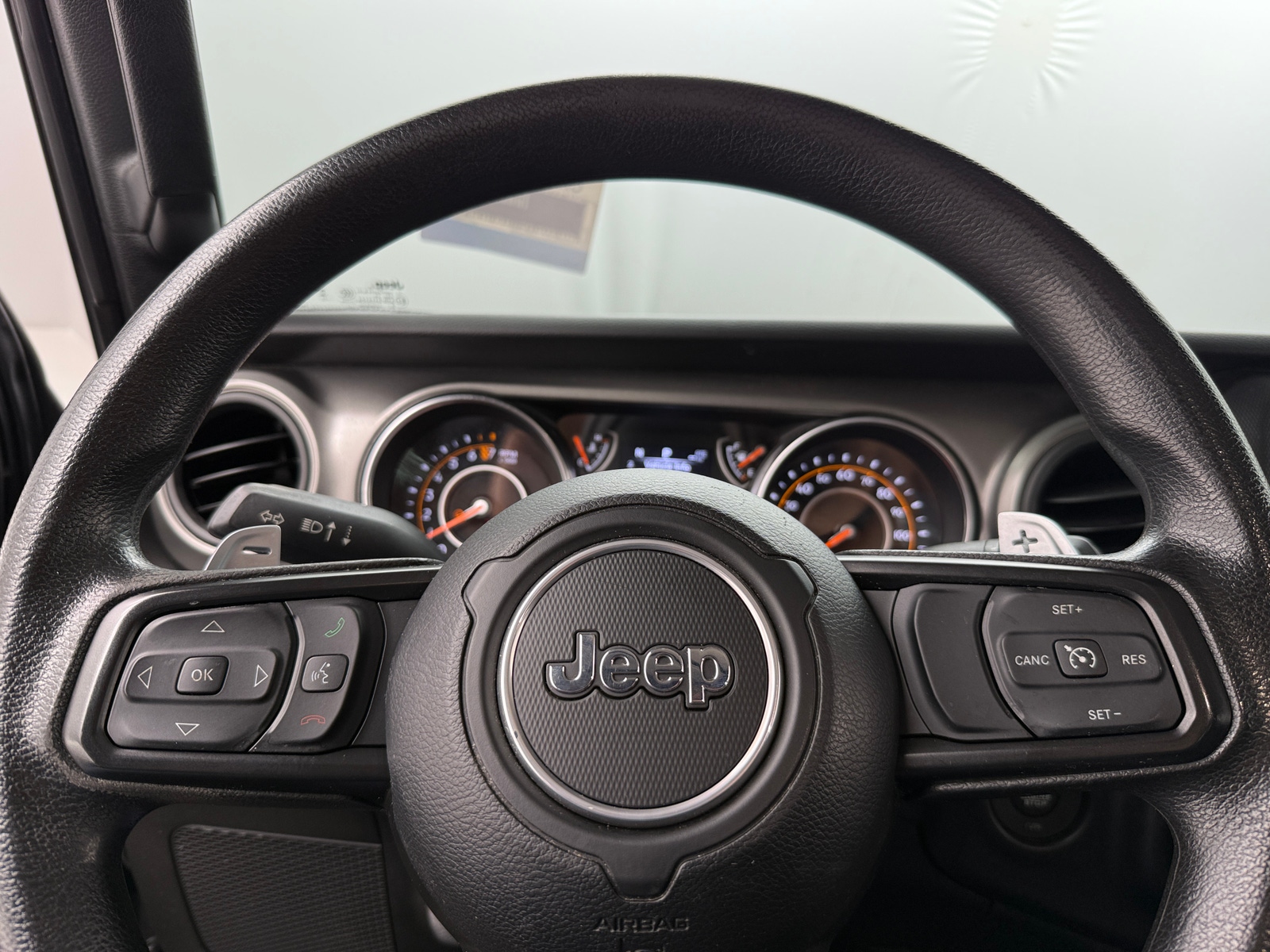 Thumbnail: 2023 Jeep Gladiator - 5