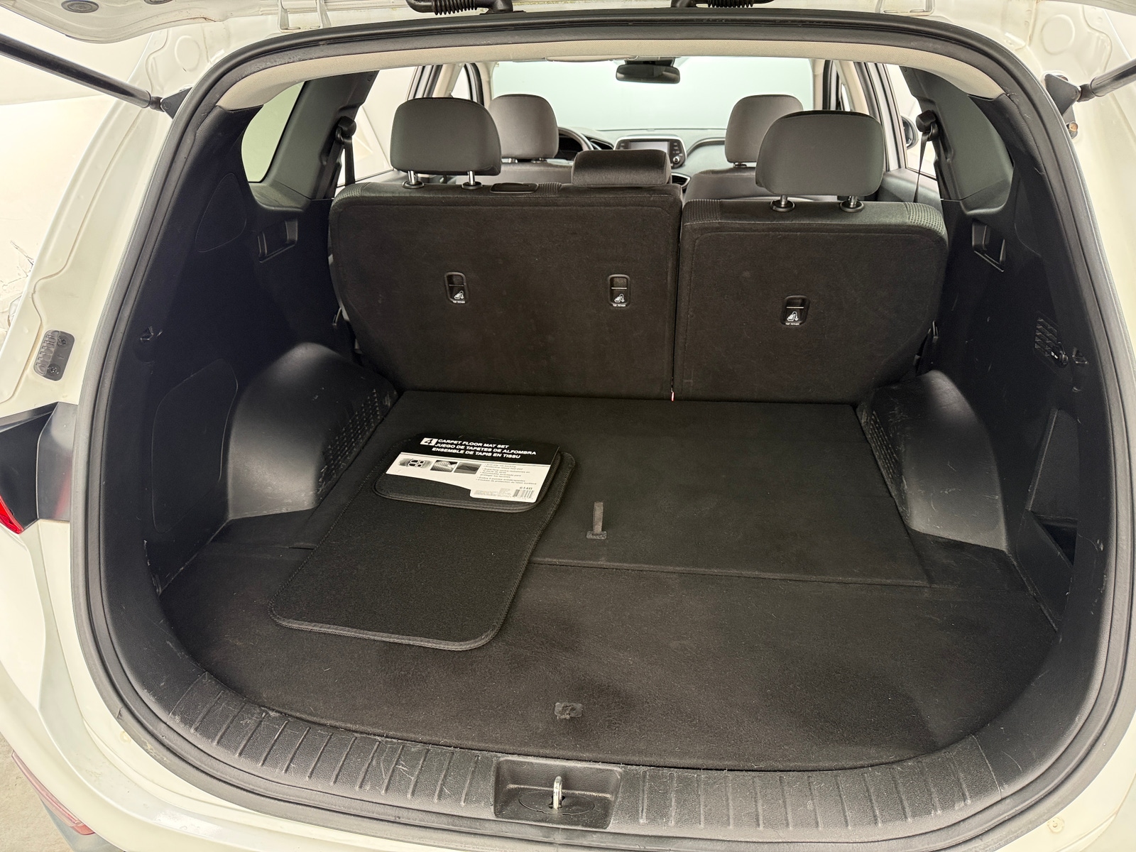 Thumbnail: 2019 Hyundai Santa Fe - 7