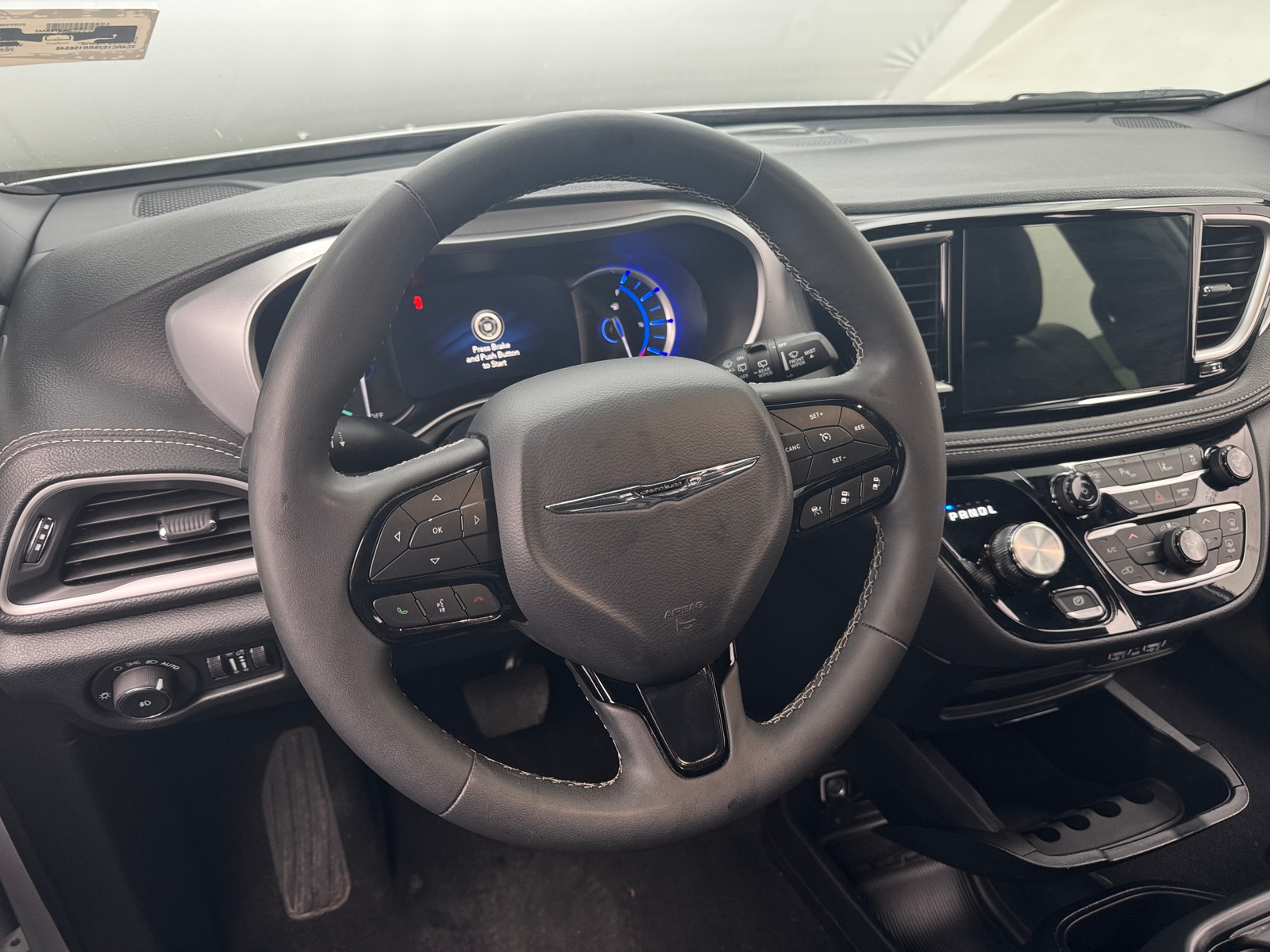 Thumbnail: 2024 Chrysler Pacifica - 4