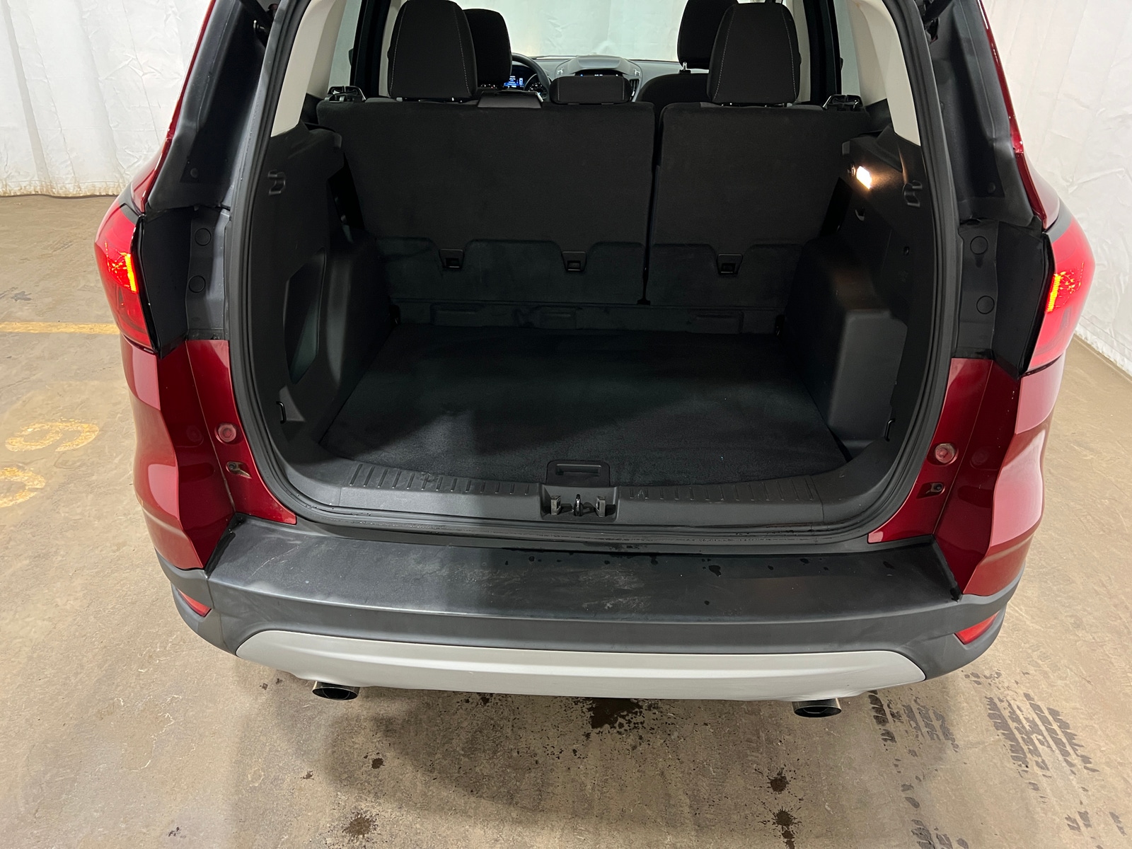 Thumbnail: 2019 Ford Escape - 7